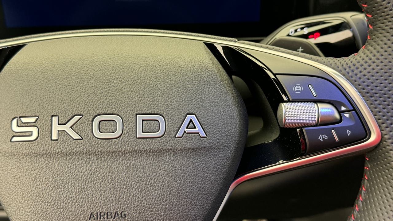 SKODA Kodiaq 2.0 TSI RS 4x4-image-9