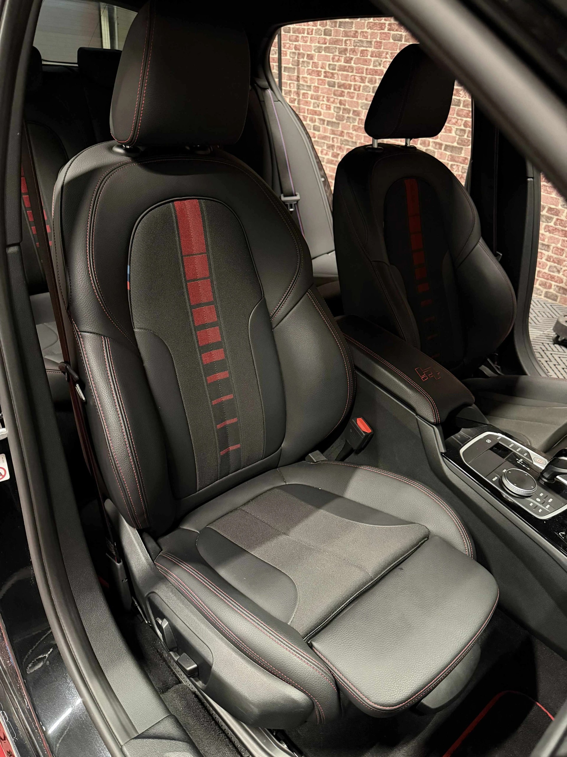 BMW 128ti M Sport Pro Steptronic-image-7