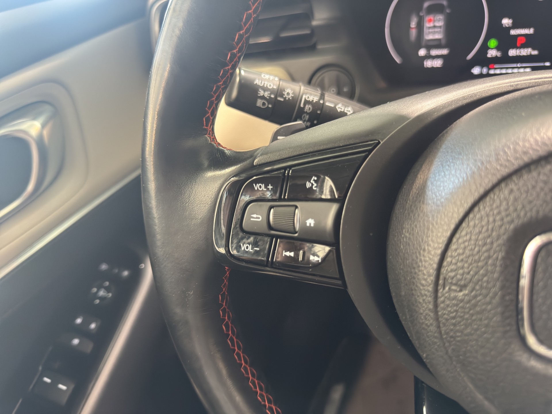HONDA HR-V 1.5i-MMD Advance Style CVT-image-21