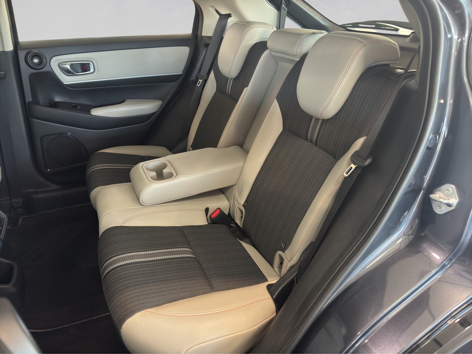HONDA HR-V 1.5i-MMD Advance Style CVT-image-12