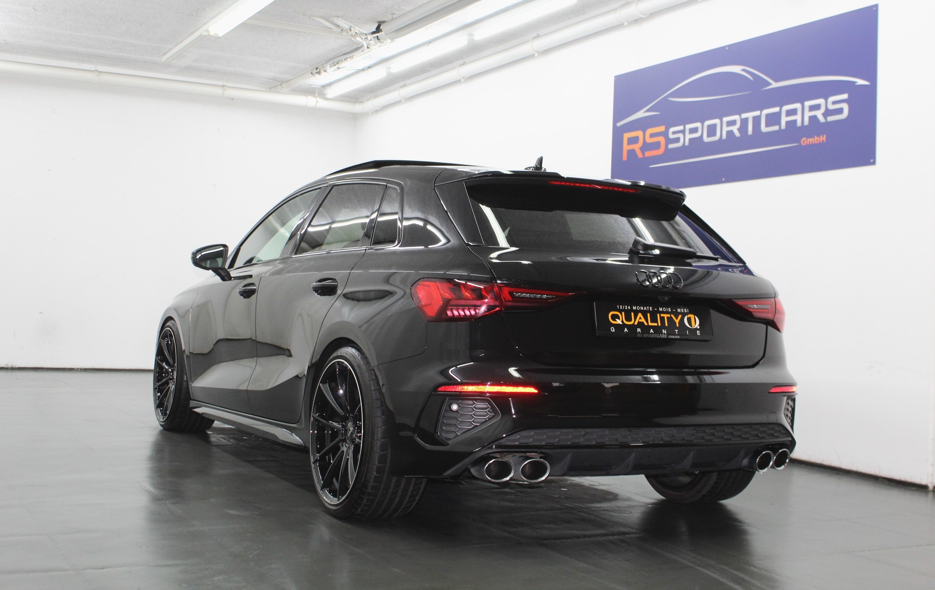 AUDI S3 Sportback 2.0 TFSI quattro S-tronic Black Edition Eibach Federn / CH-Fahrzeug-image-4