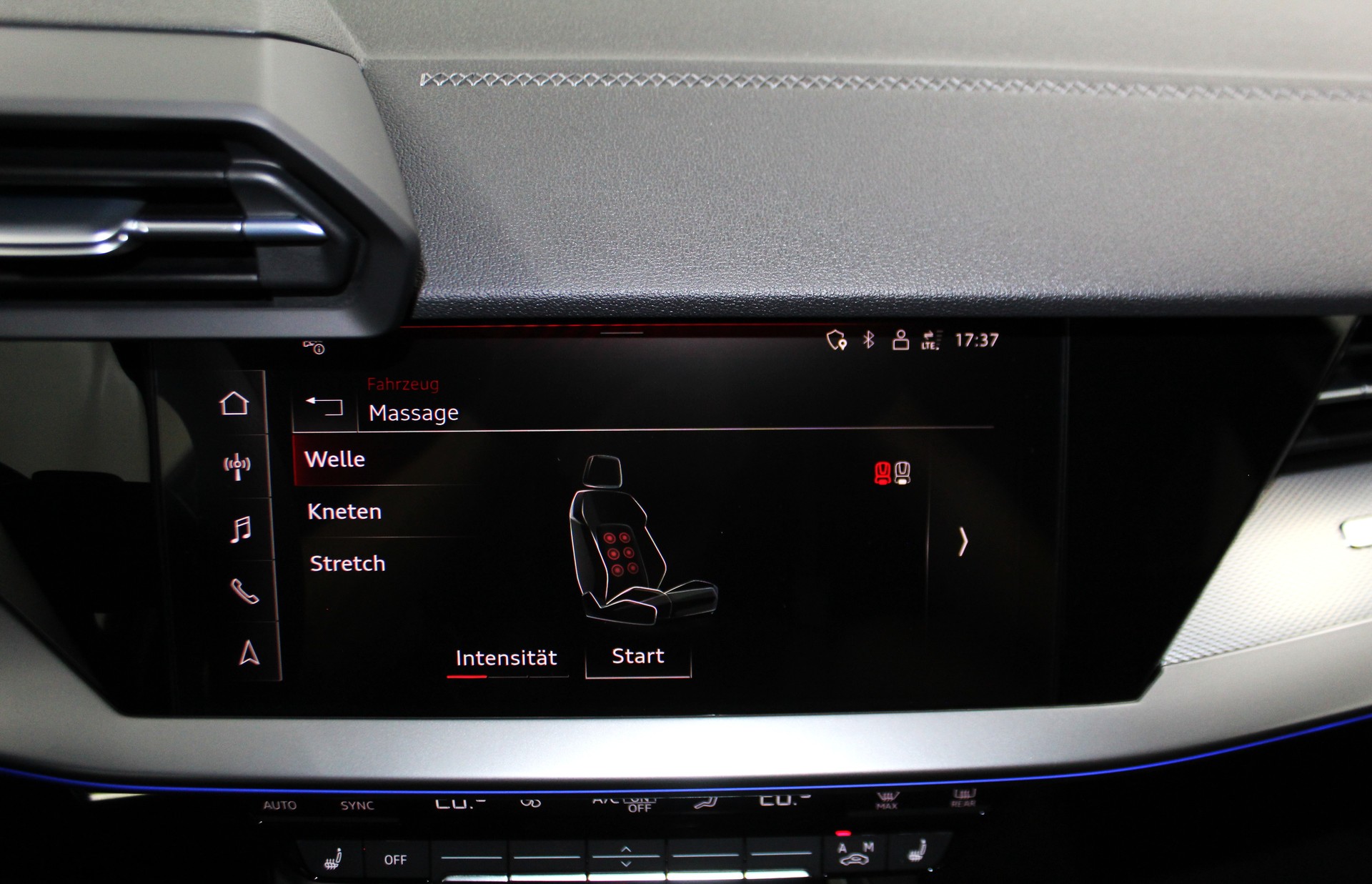 AUDI S3 Sportback 2.0 TFSI quattro S-tronic Black Edition Eibach Federn / CH-Fahrzeug-image-29