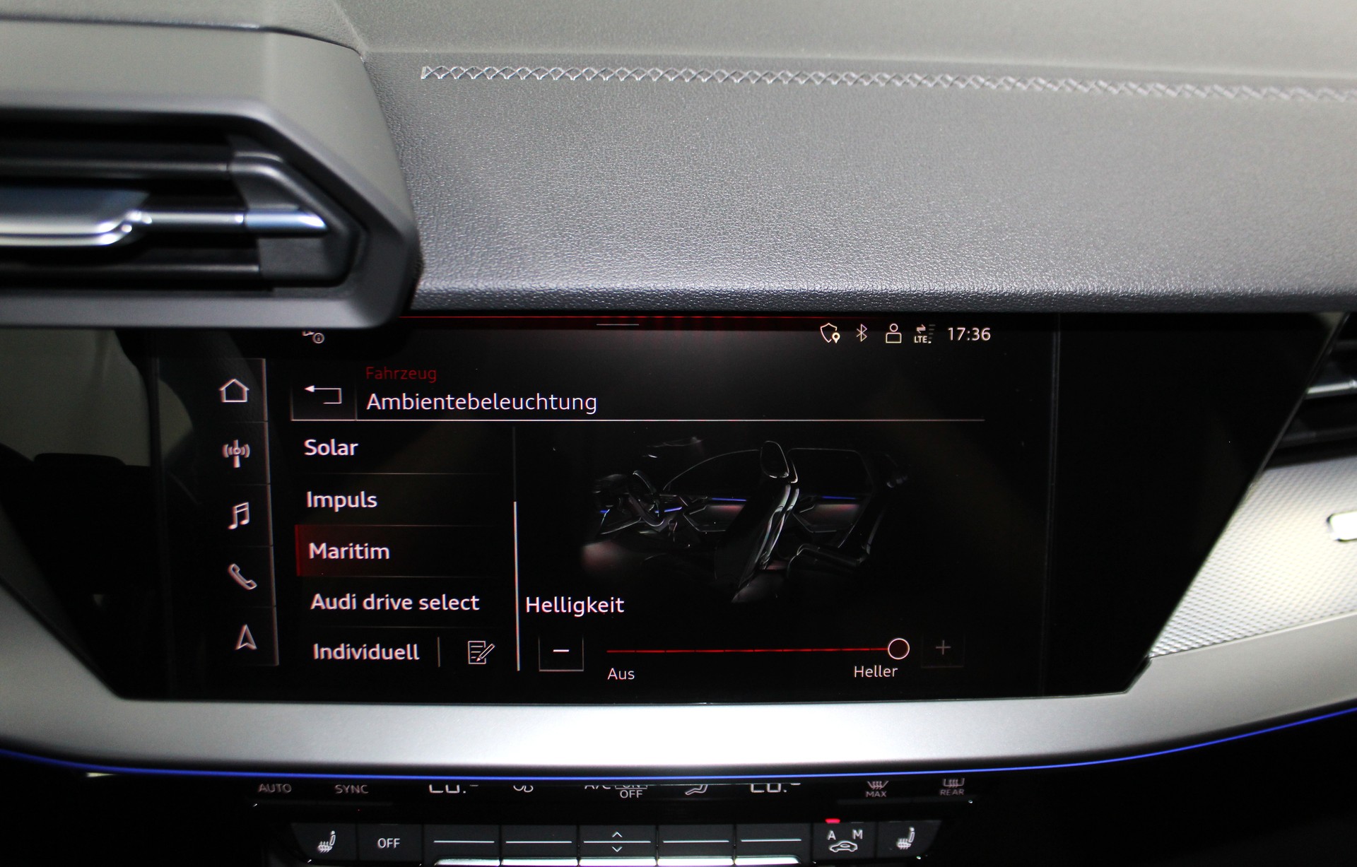 AUDI S3 Sportback 2.0 TFSI quattro S-tronic Black Edition Eibach Federn / CH-Fahrzeug-image-23
