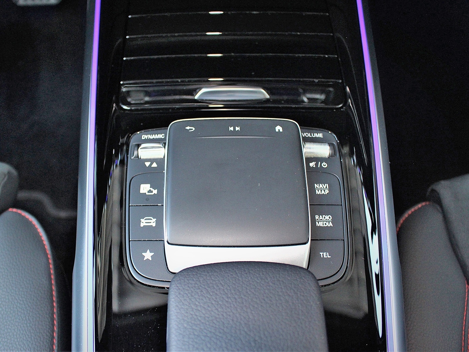 MERCEDES-BENZ EQB 350 AMG Line 4MATIC-image-9