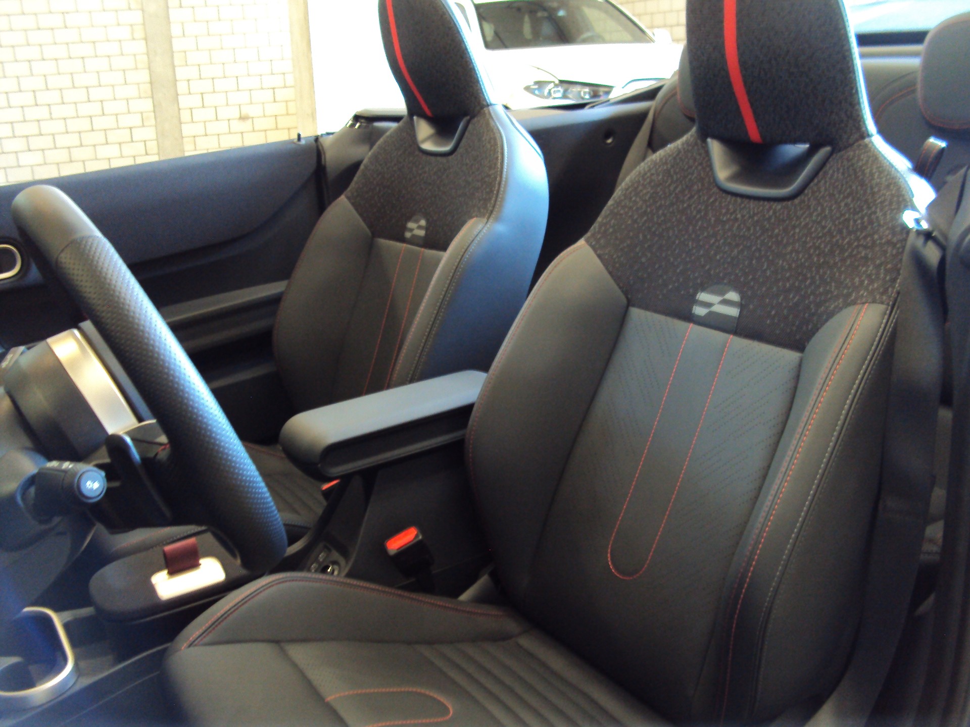 MINI Cooper John Cooper Works Cabriolet DKG-image-13