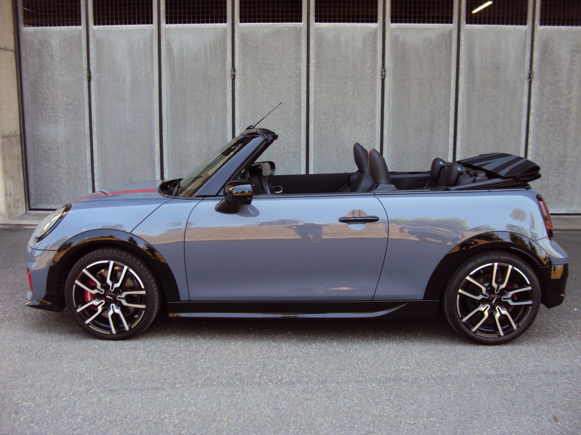 MINI Cooper John Cooper Works Cabriolet DKG-image-6
