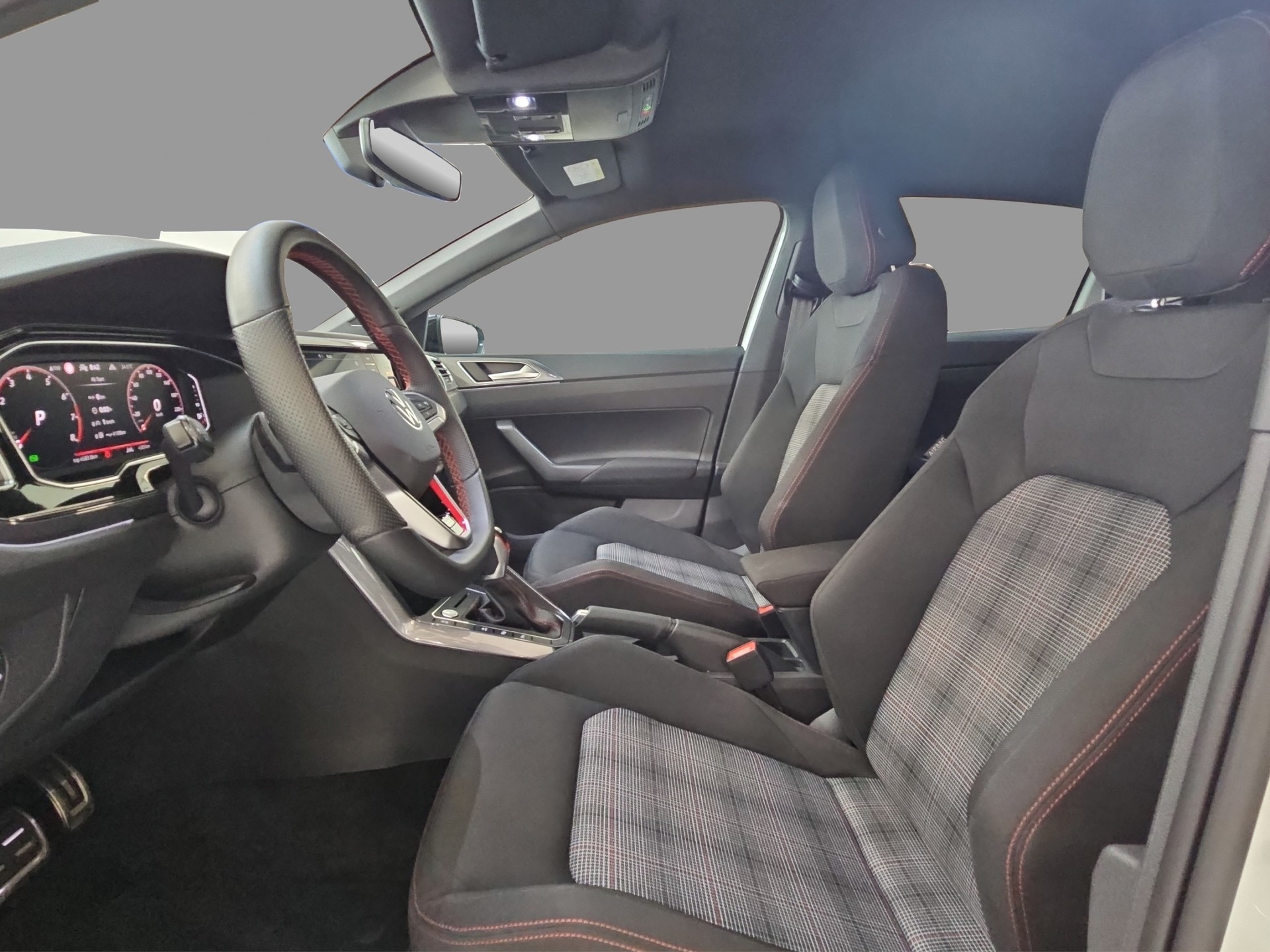 VW Polo 2.0 TSI GTI DSG-image-5