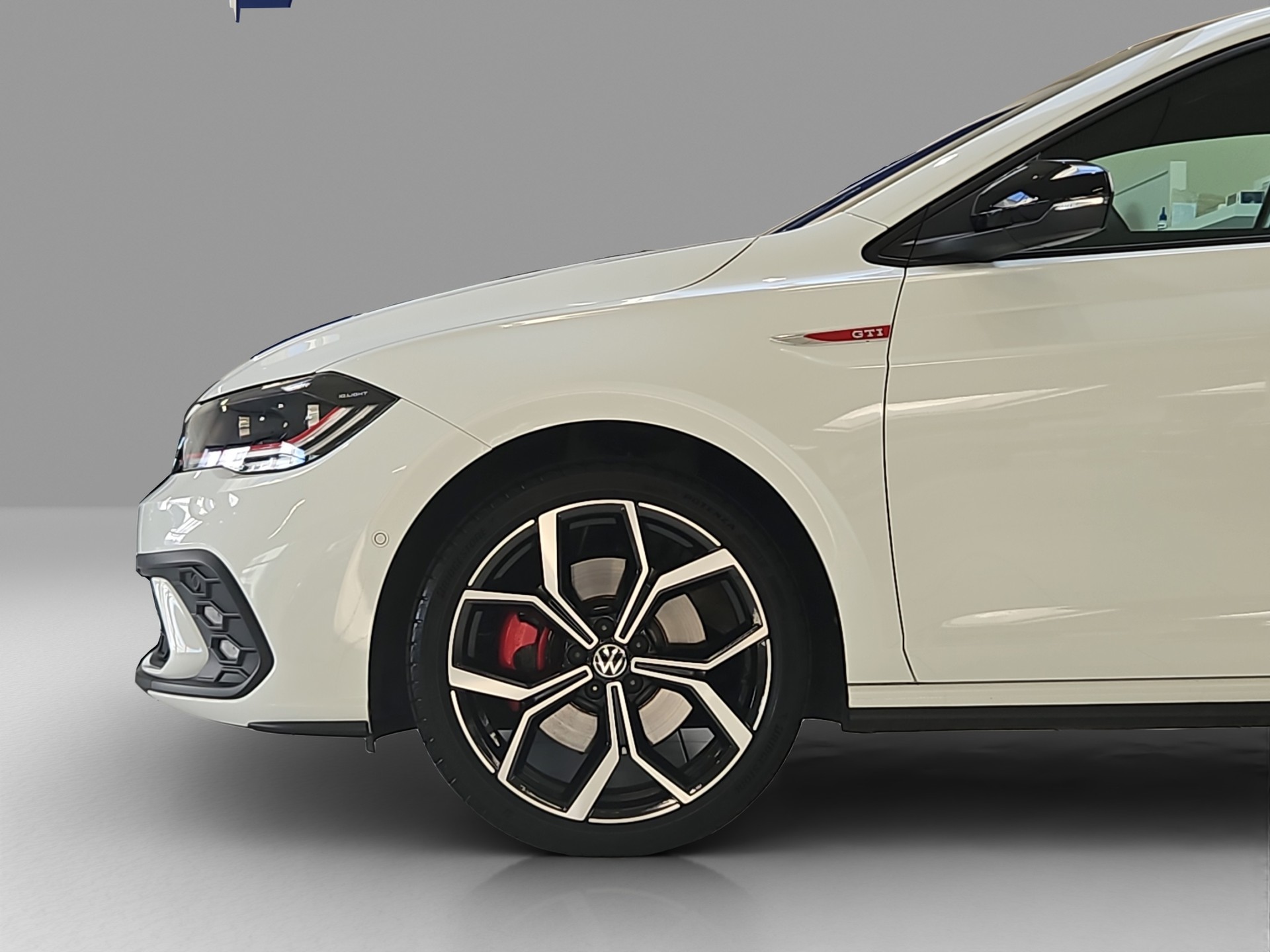 VW Polo 2.0 TSI GTI DSG-image-4