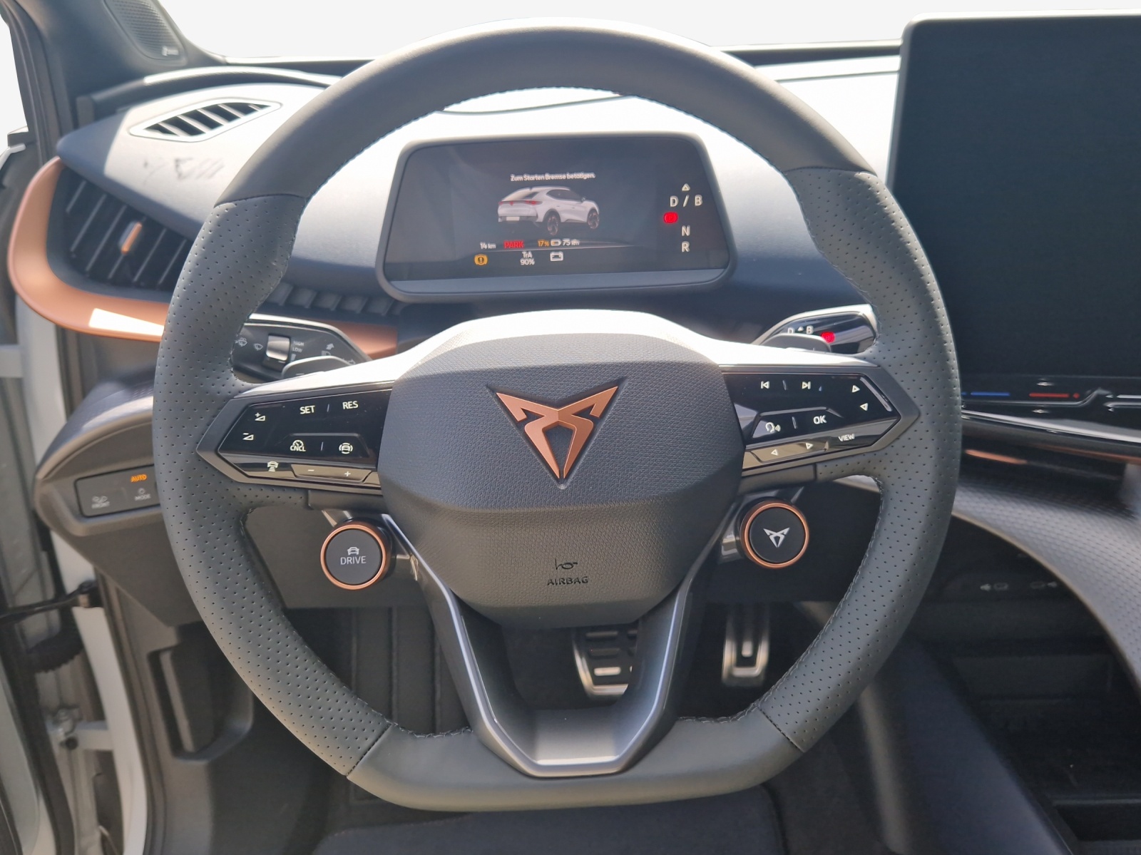 CUPRA Tavascan Type 9 77 kWh VZ Adrenaline-image-9