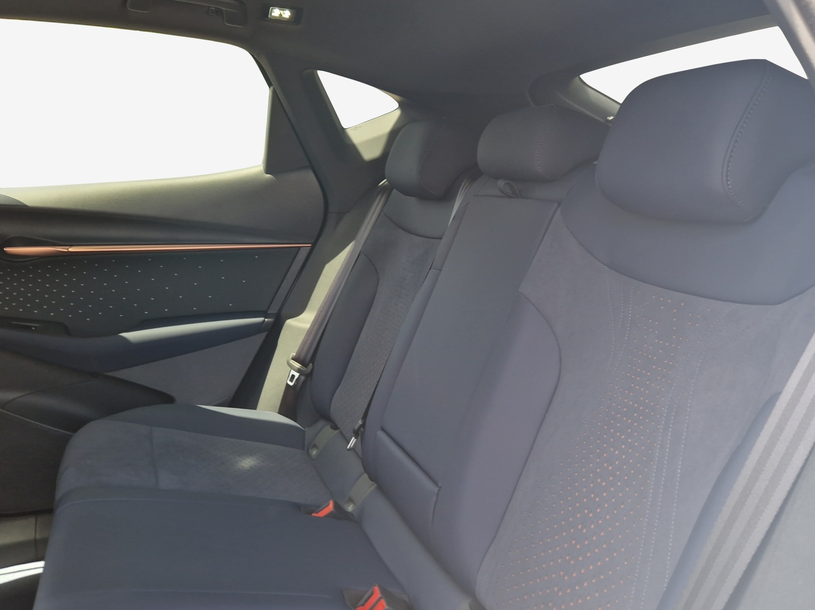 CUPRA Tavascan Type 9 77 kWh VZ Adrenaline-image-11