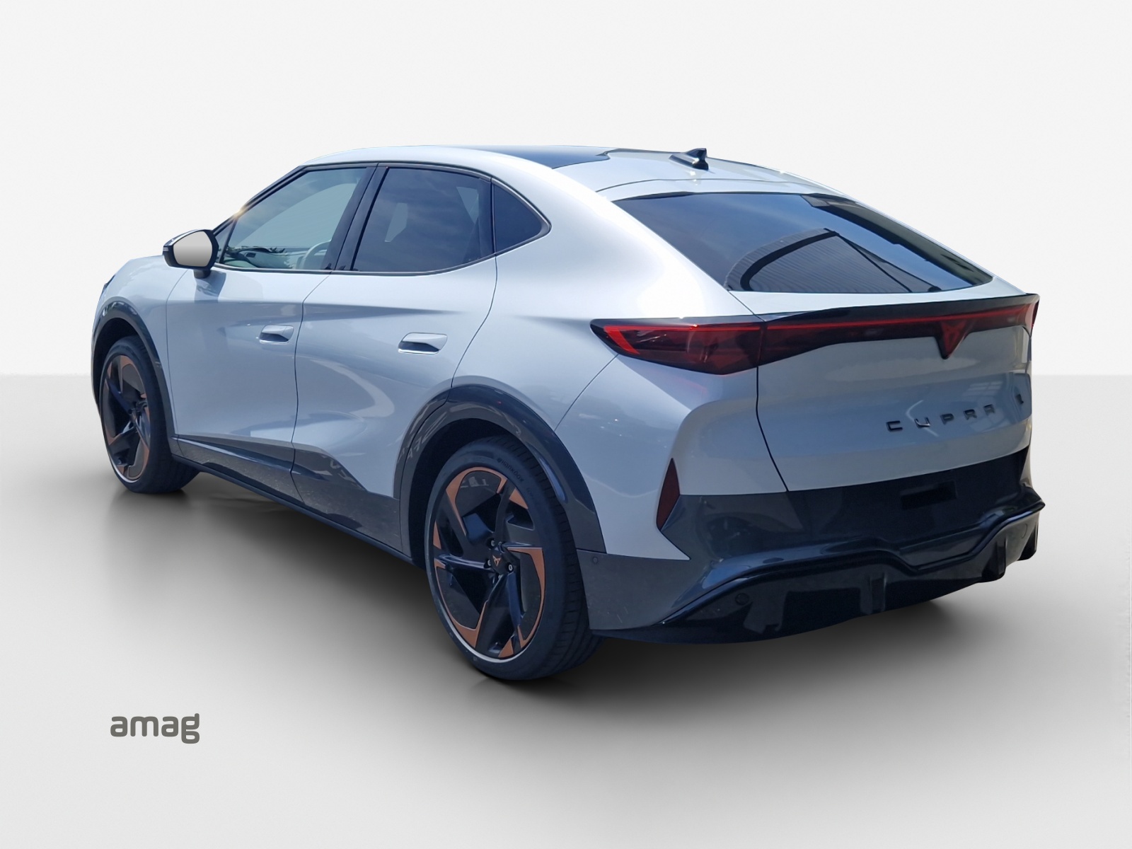 CUPRA Tavascan Type 9 77 kWh VZ Adrenaline-image-2