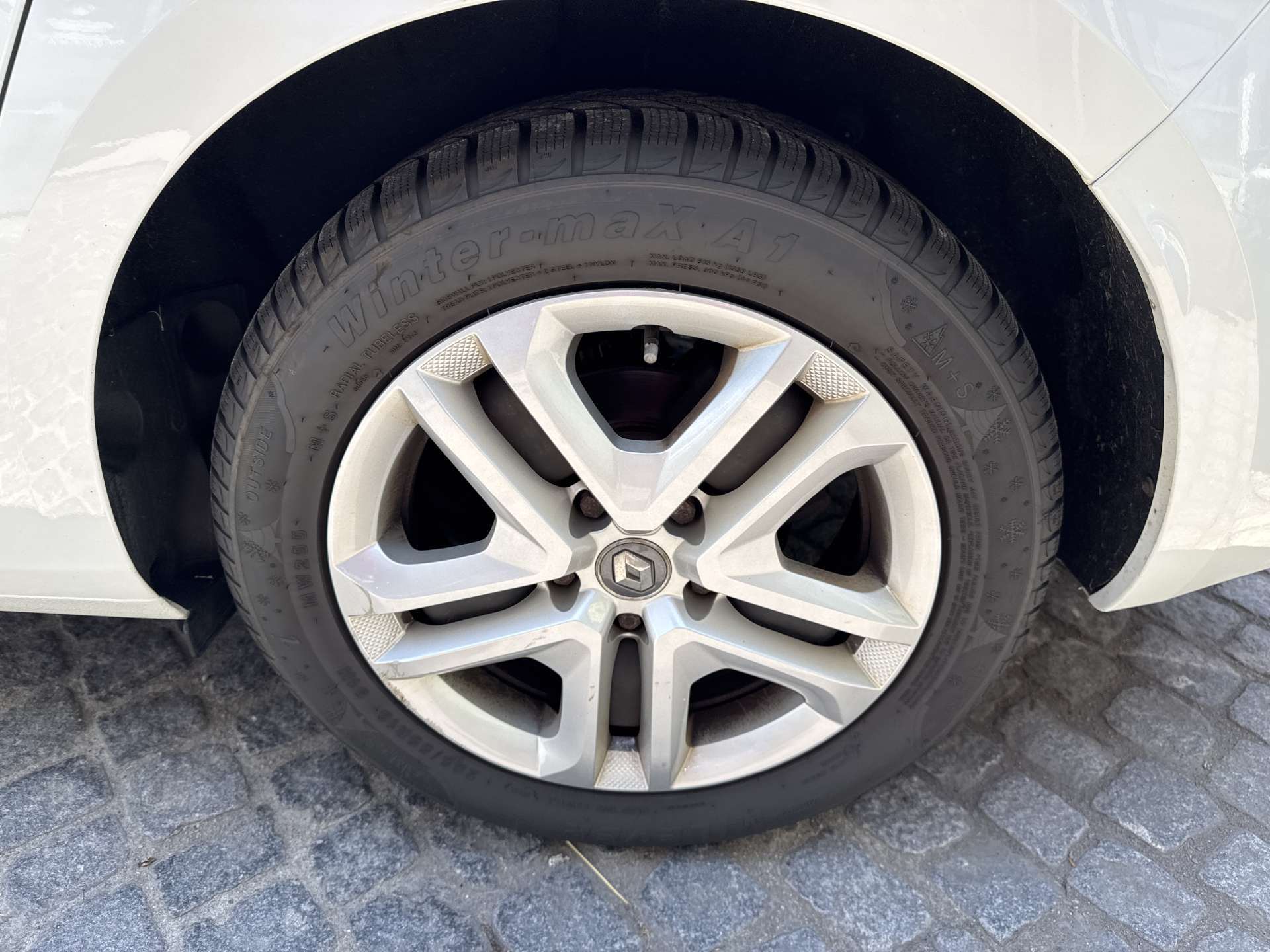 RENAULT Mégane Grandtour 1.2 16V Turbo Zen EDC-Automat-image-9