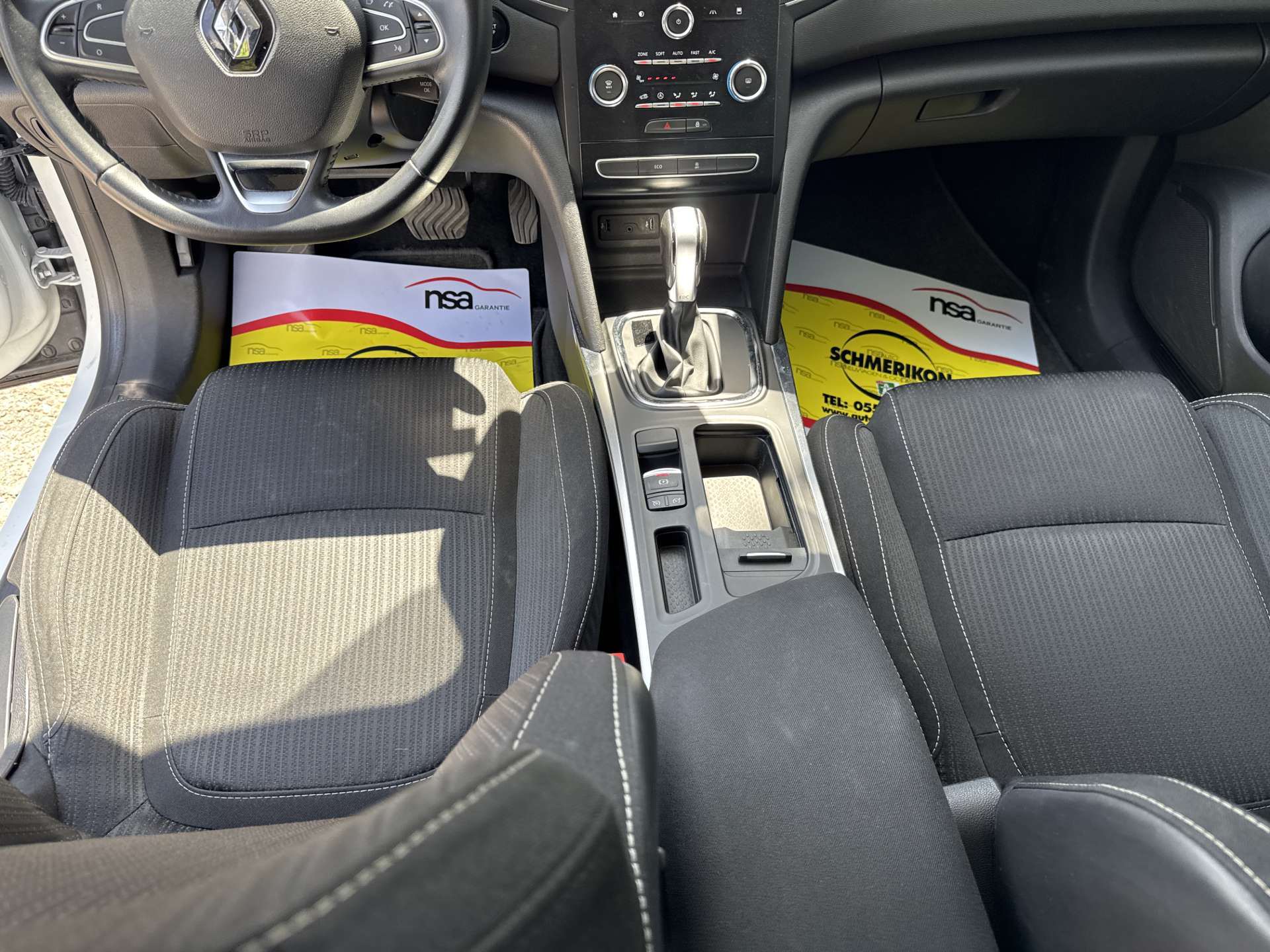 RENAULT Mégane Grandtour 1.2 16V Turbo Zen EDC-Automat-image-13
