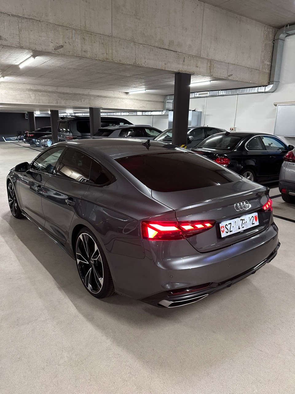 AUDI 2.0 45 TFSI S Line quattro S-Tronic-image-3