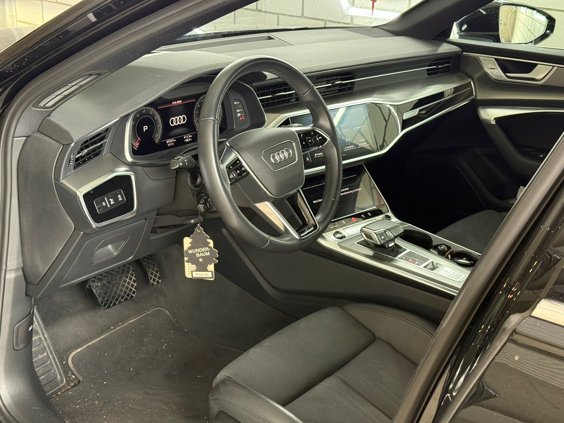 AUDI A6 Avant 45 TFSI Sport S-tronic quattro-image-6