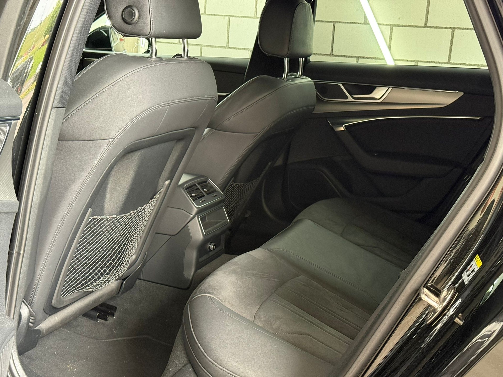 AUDI A6 Avant 45 TFSI Sport S-tronic quattro-image-13