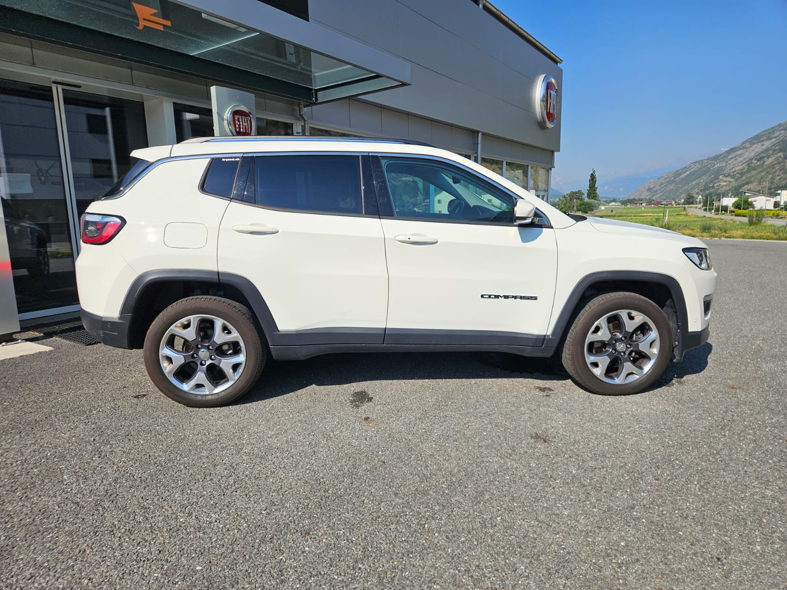JEEP Compass 1.4 Turbo Limited AWD 9ATX-image-5