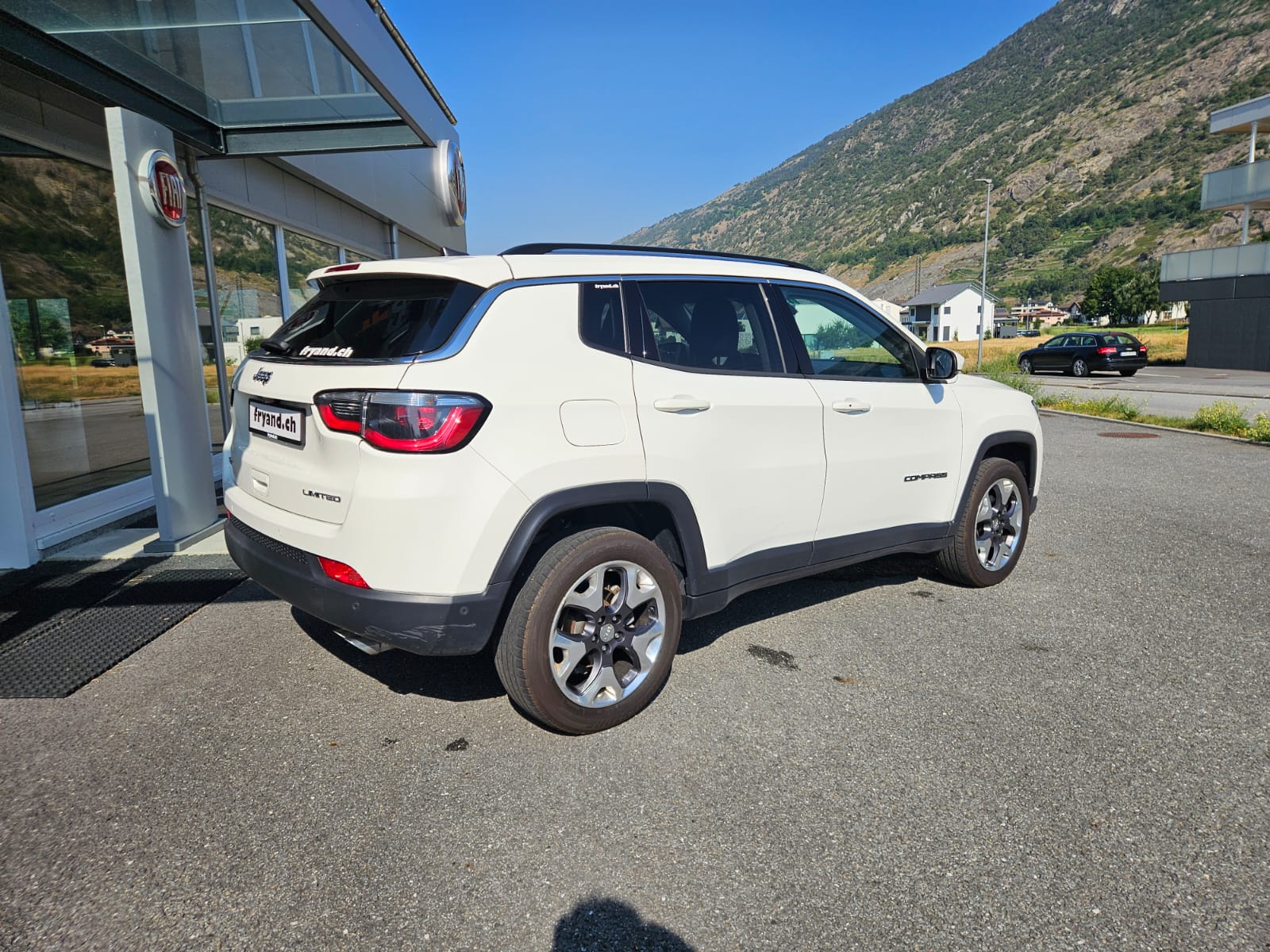JEEP Compass 1.4 Turbo Limited AWD 9ATX-image-4