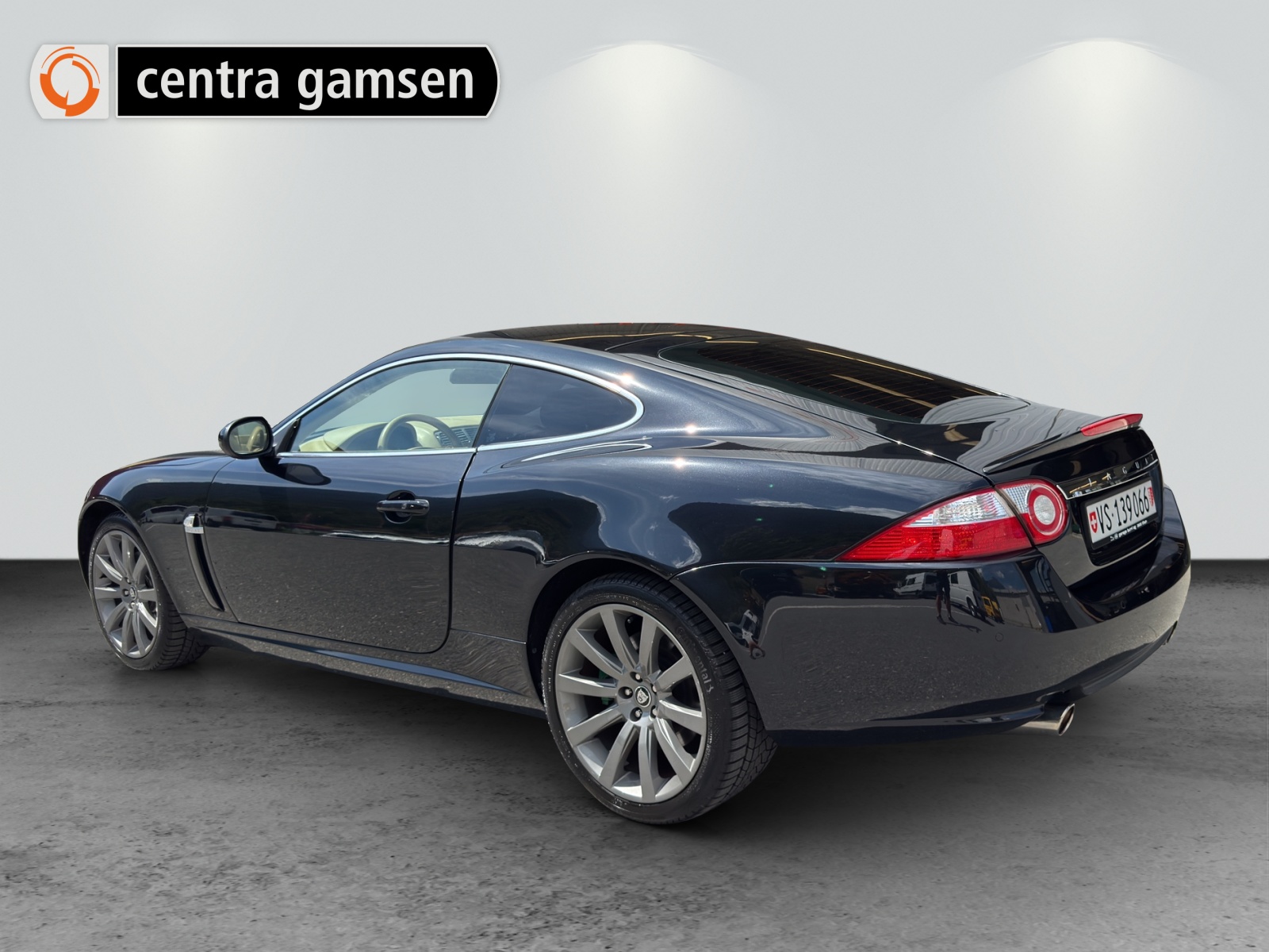 JAGUAR XK 4.2 V8 Automatic Prem Luxury-image-3