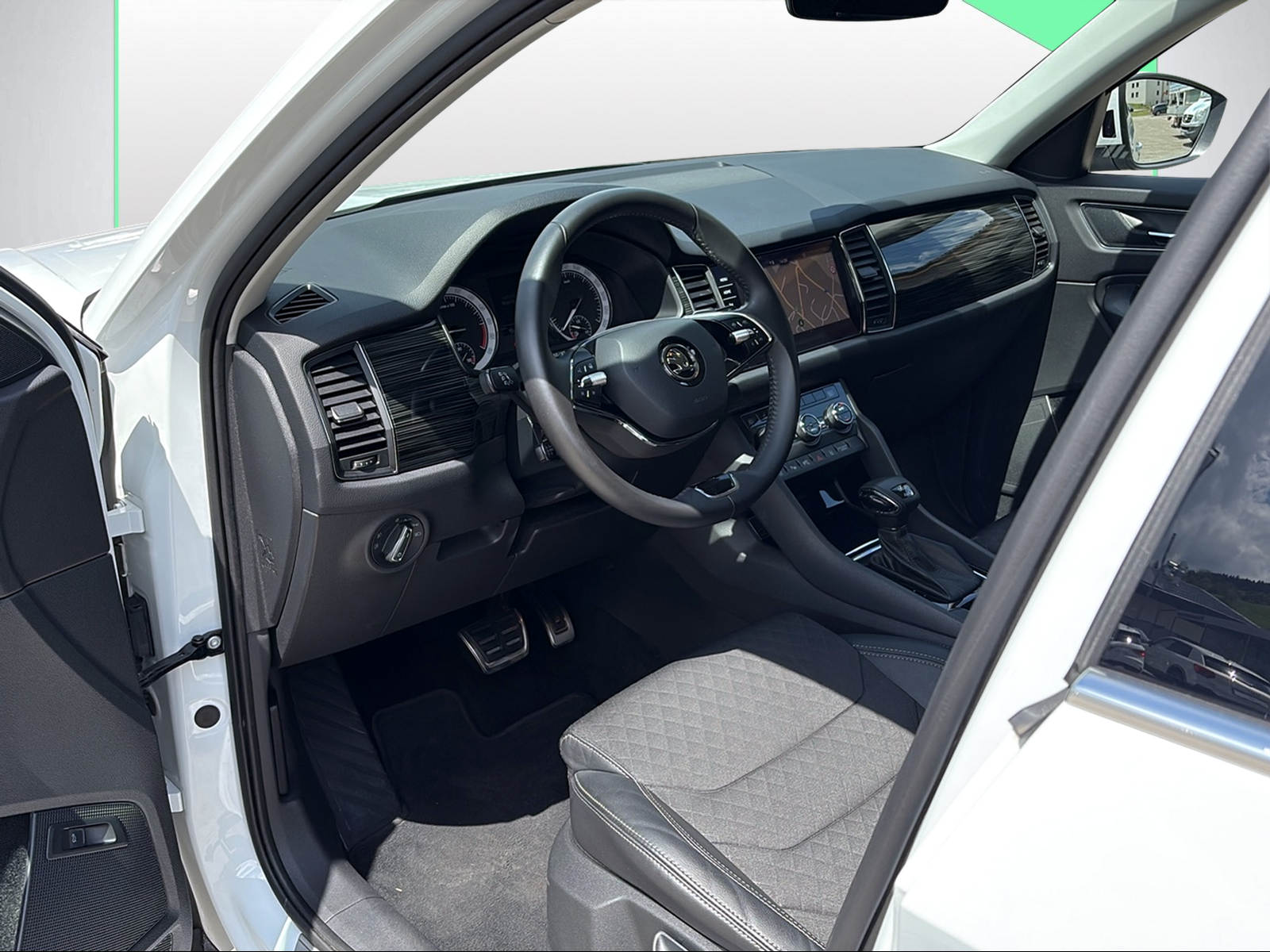 SKODA Kodiaq 2.0 TDI SCR Style 4x4 DSG-image-5