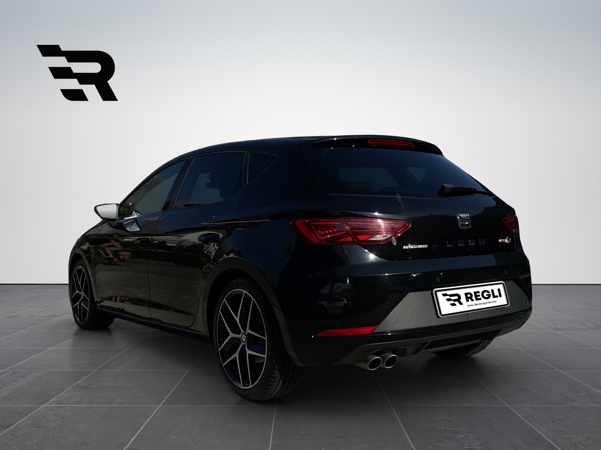SEAT Leon 1.5 TSI EVO SWISS FR-image-2