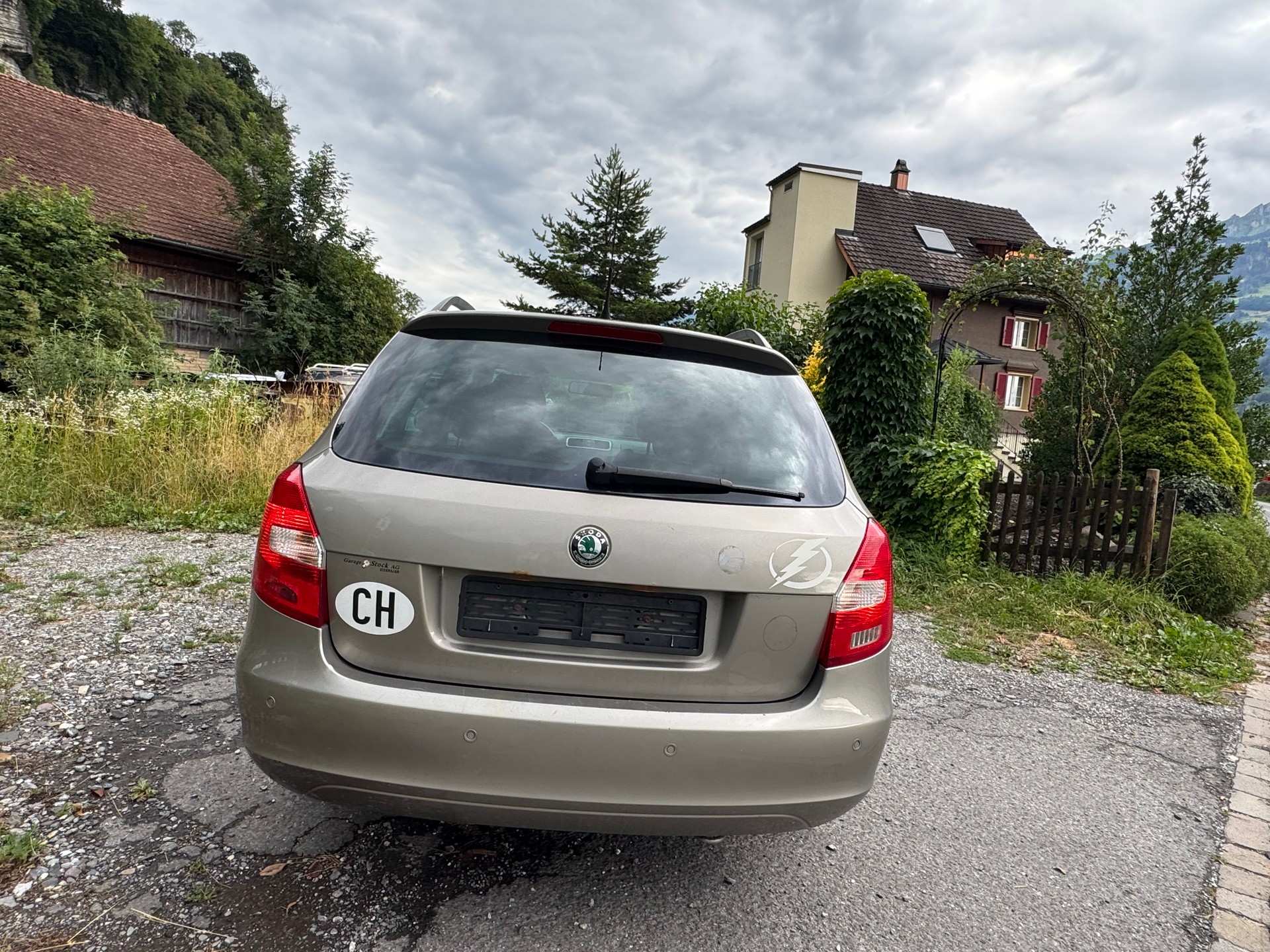 SKODA Fabia 1.4 Elegance-image-7