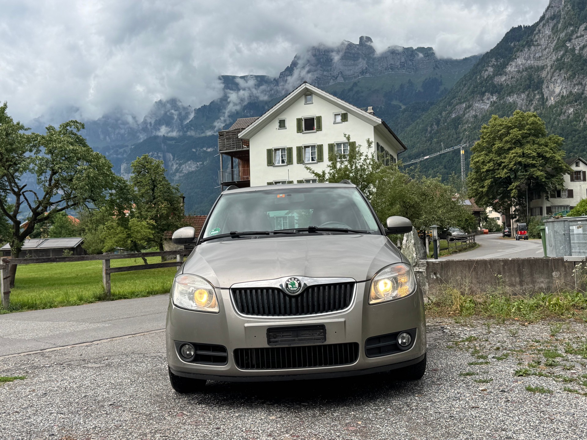 SKODA Fabia 1.4 Elegance-image-13