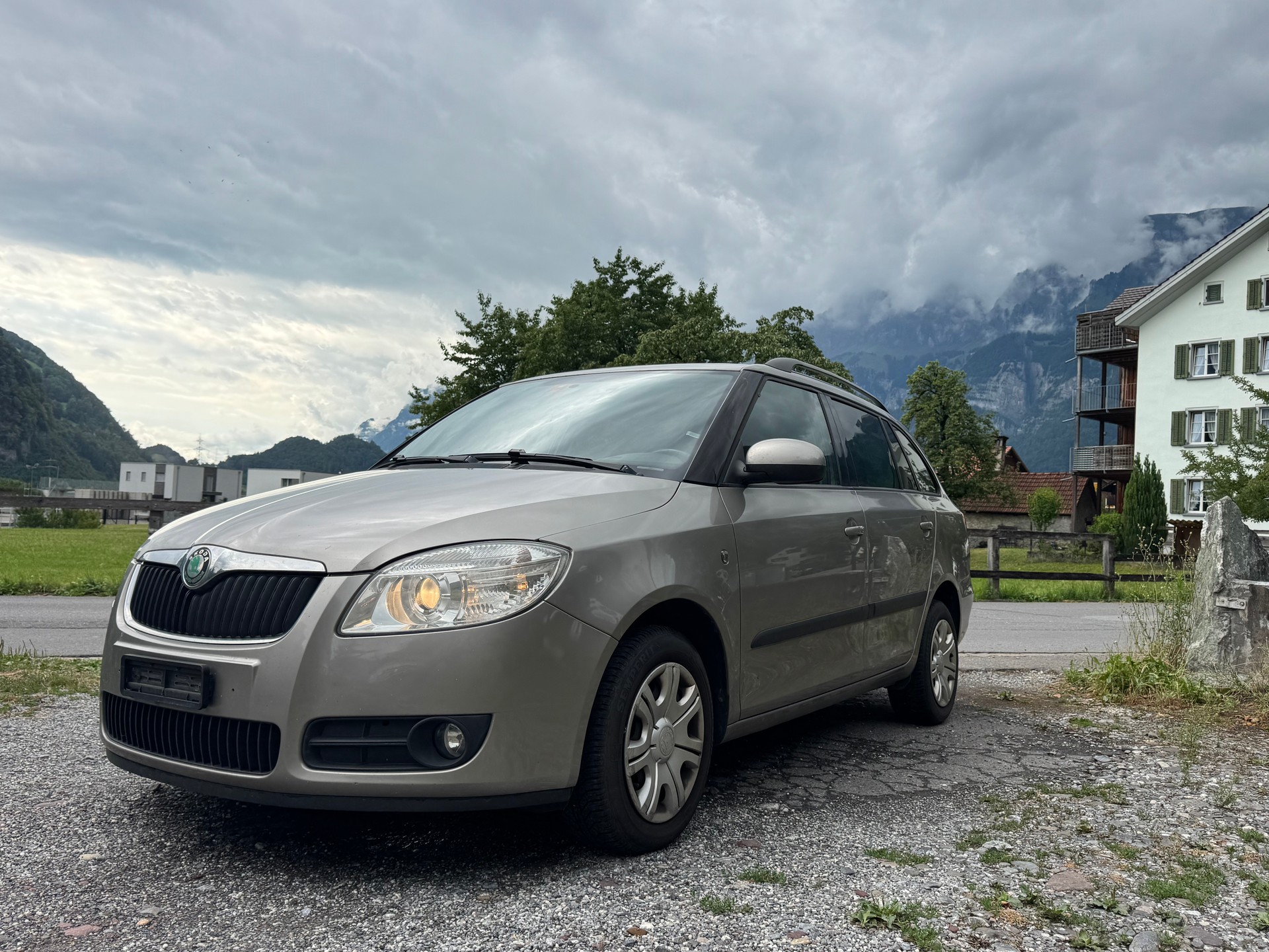 SKODA Fabia 1.4 Elegance-image-0