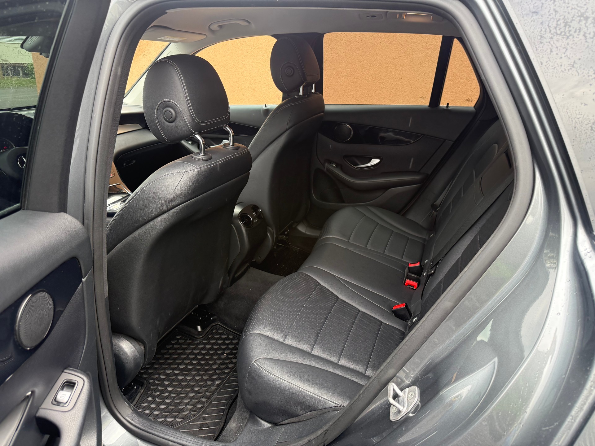MERCEDES-BENZ GLC 250 d 4Matic 9G-Tronic-image-6