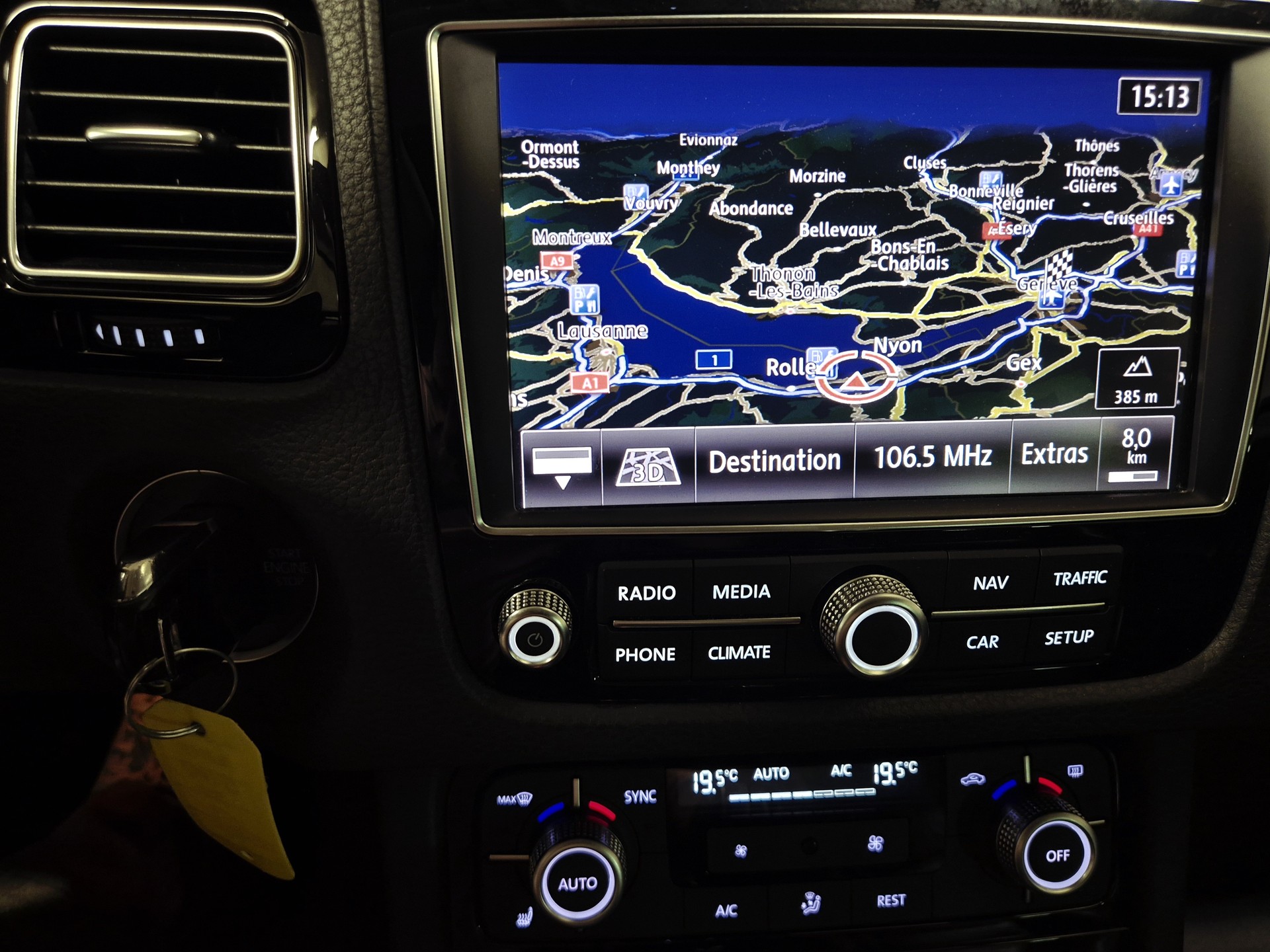 VW Touareg 3.0 TDI BlueMotion Technology Tiptronic-image-16