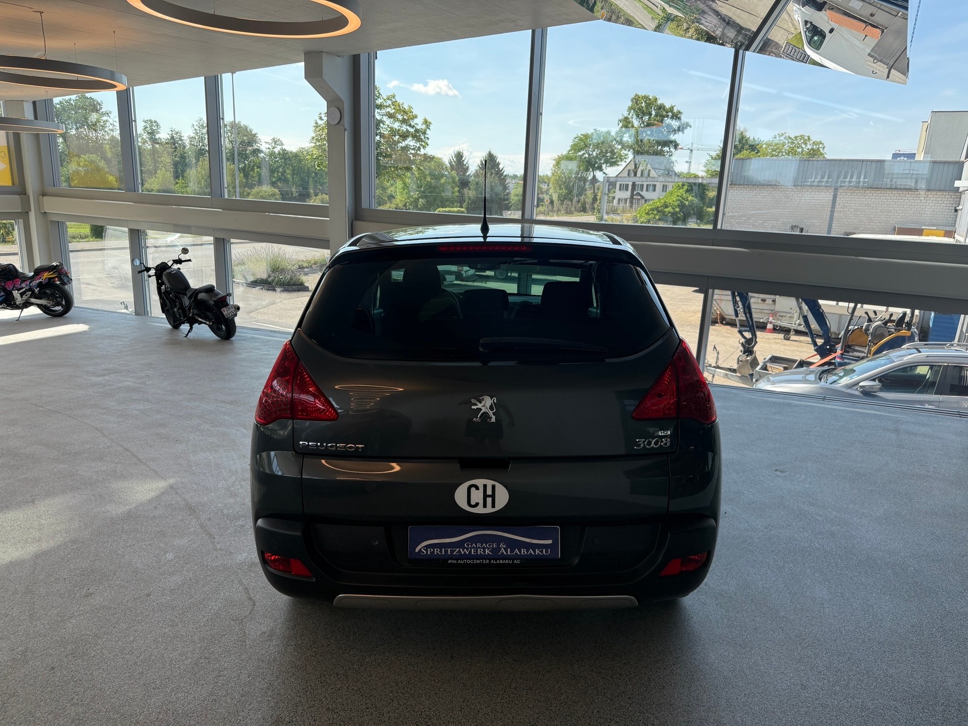 PEUGEOT 3008 1.6 HDI Allure EGS6-image-4