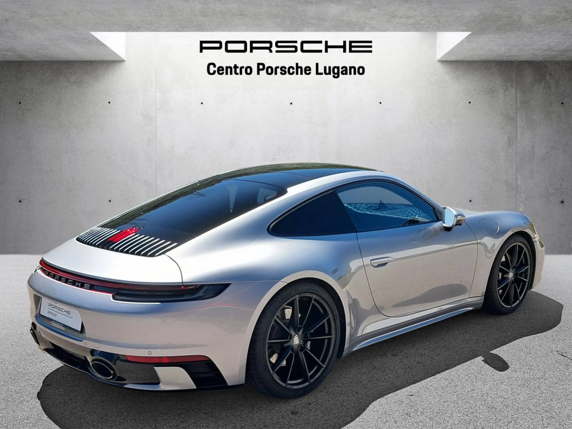 PORSCHE 911 Carrera 4S-image-7