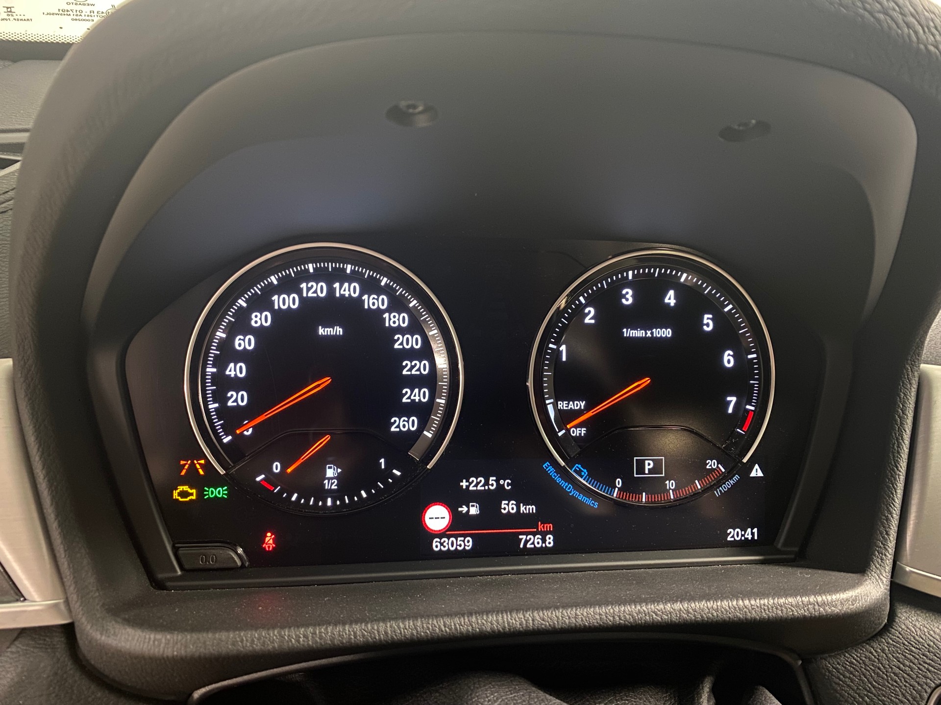BMW 25i xDrive-image-4