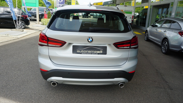 BMW X1 xDrive 18d-image-5