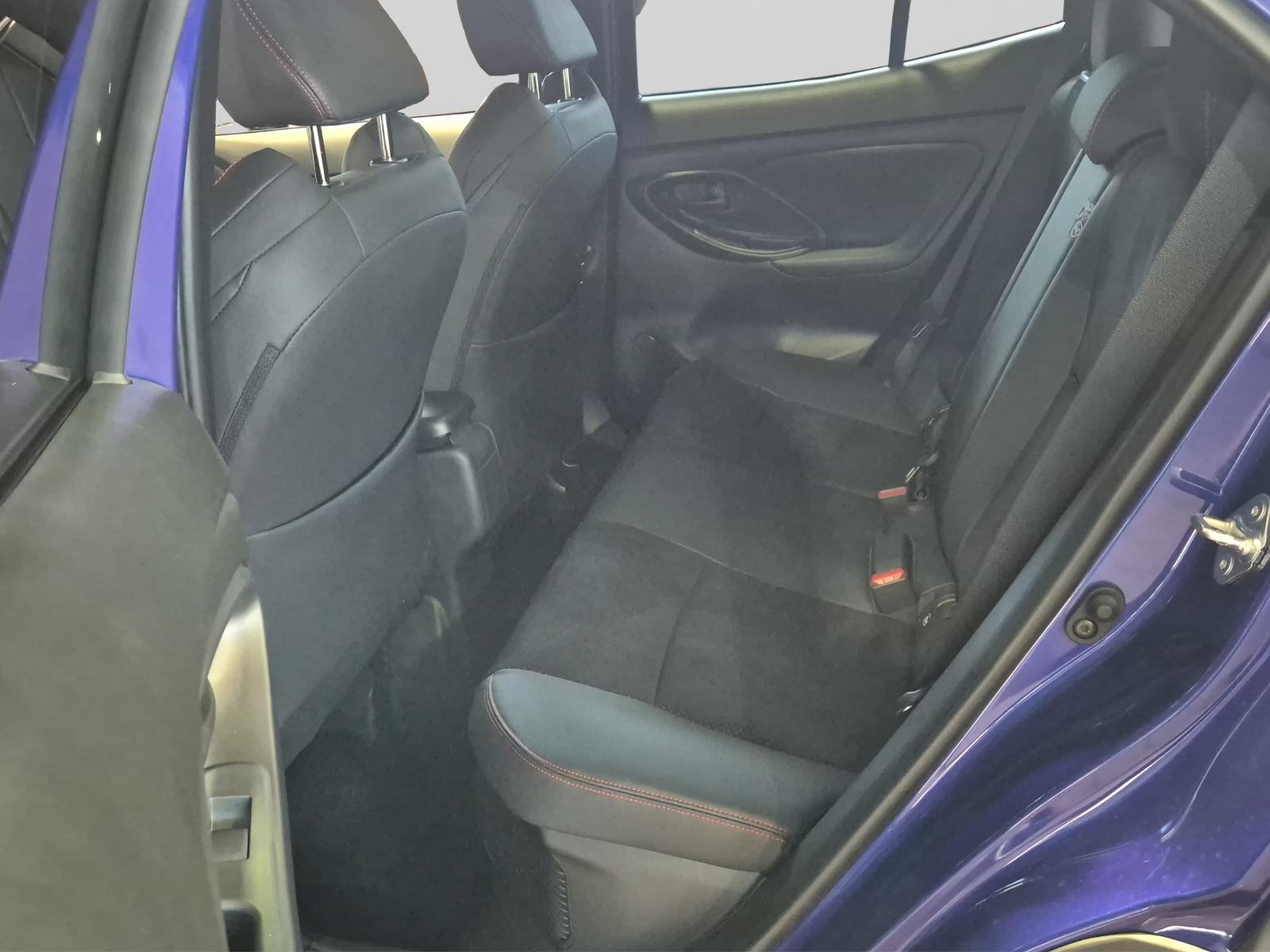 TOYOTA Yaris Cross 1.5 VVT-i HSD GR Sport-image-9