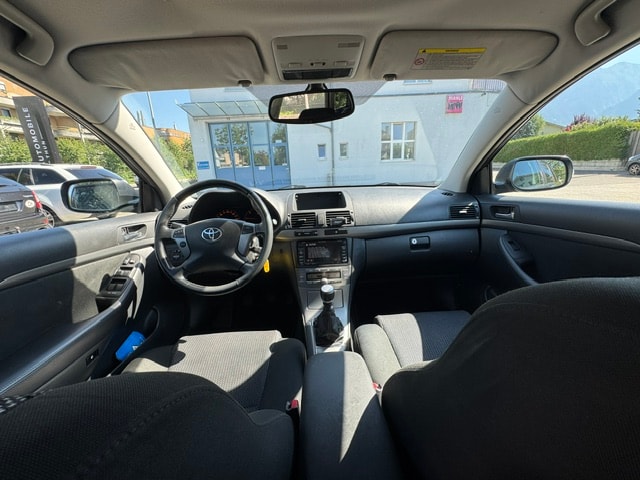 TOYOTA Avensis 2.2D-4 D CleanPower Linea Sol Sportswagon-image-7