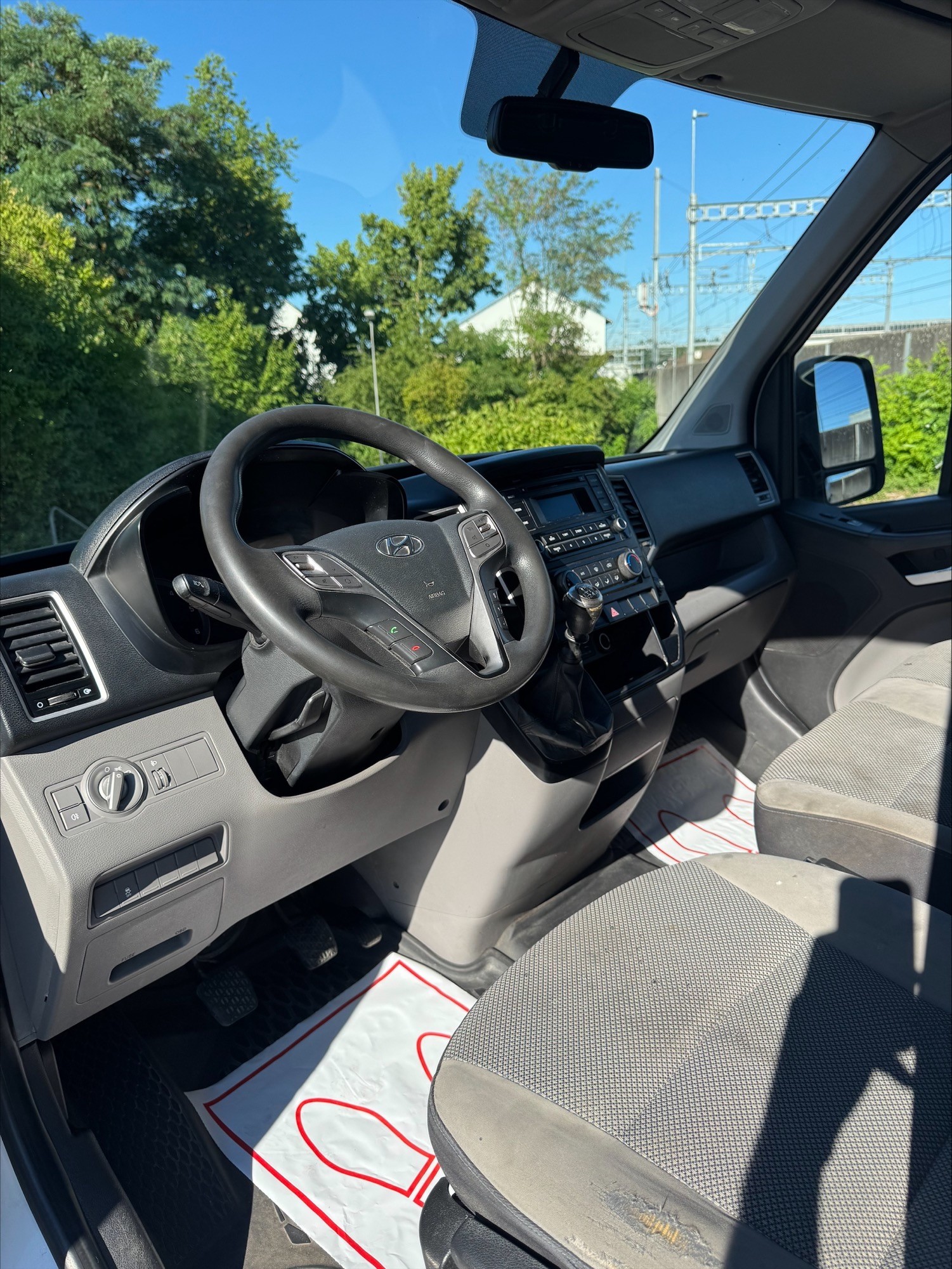 HYUNDAI H350 2.5 CRDi Amplia L1-image-6