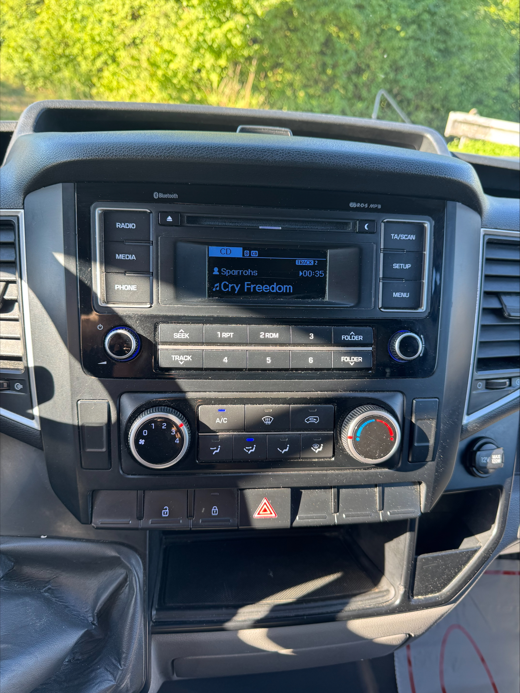 HYUNDAI H350 2.5 CRDi Amplia L1-image-7
