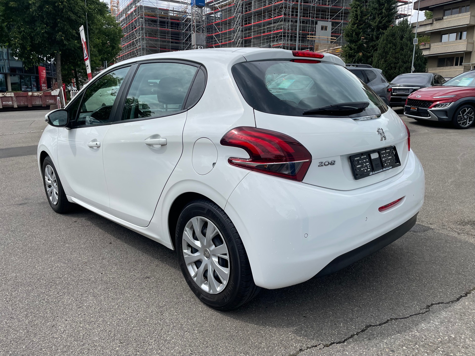 PEUGEOT 208 1.2 PureTech Active-image-2