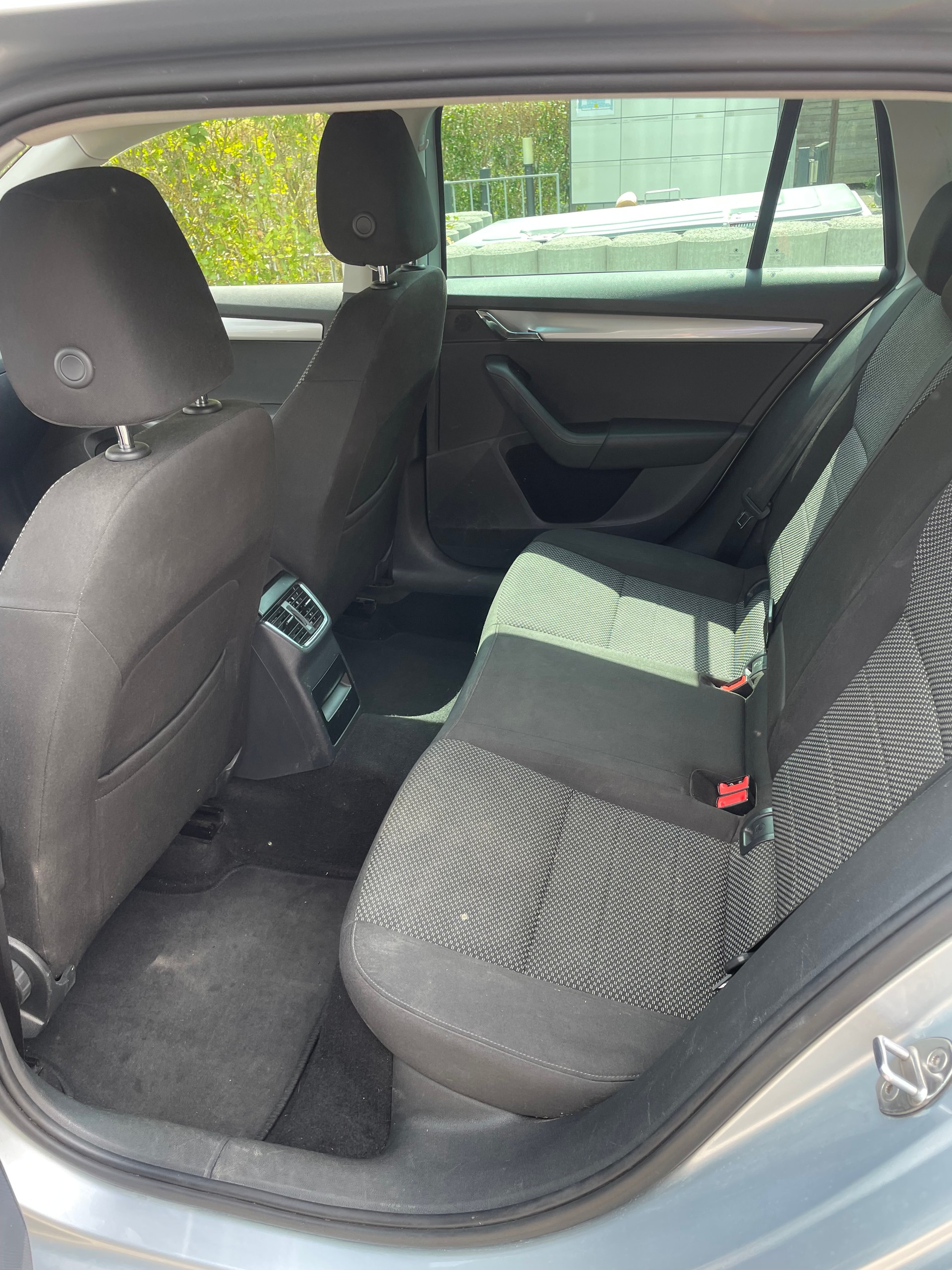 PEUGEOT 208 1.2 PureTech Active-image-8
