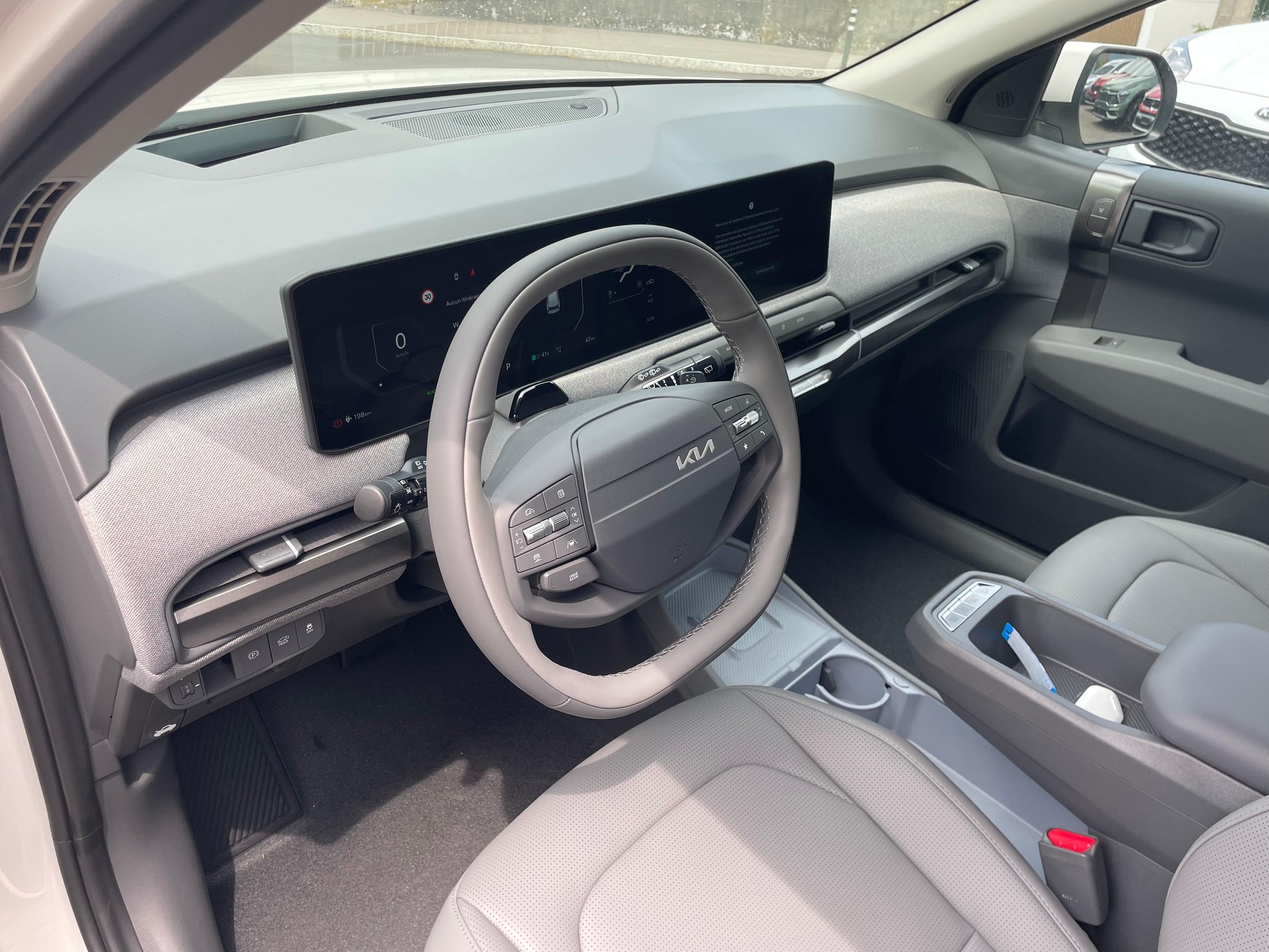 KIA EV3 81 kWh Earth+-image-9