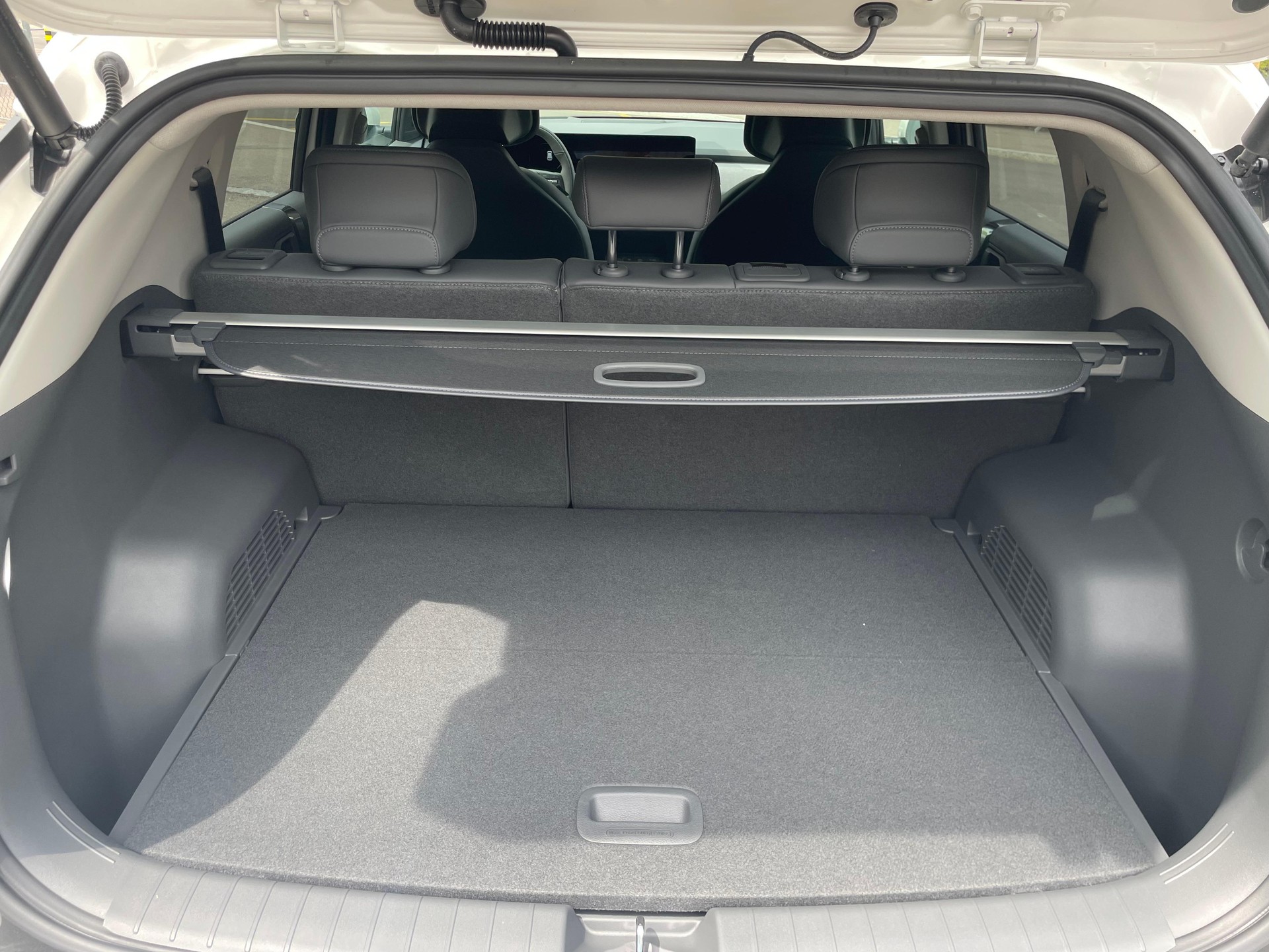 KIA EV3 81 kWh Earth+-image-12