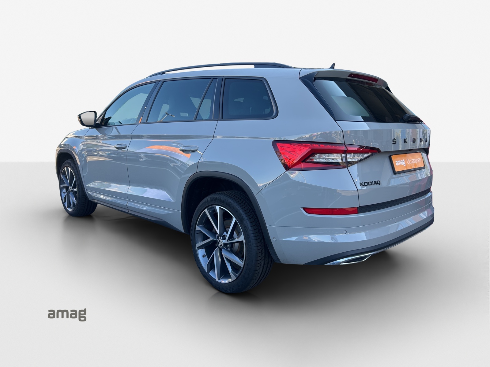 SKODA Kodiaq 2.0 TSI 4x4 SportLine-image-2