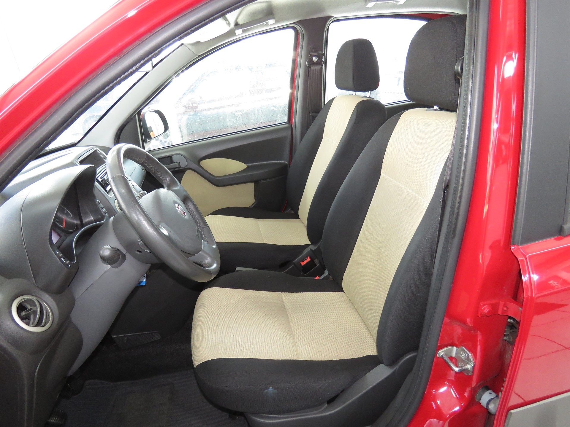 FIAT Panda 1.3 16V JTD Cross 4x4-image-7
