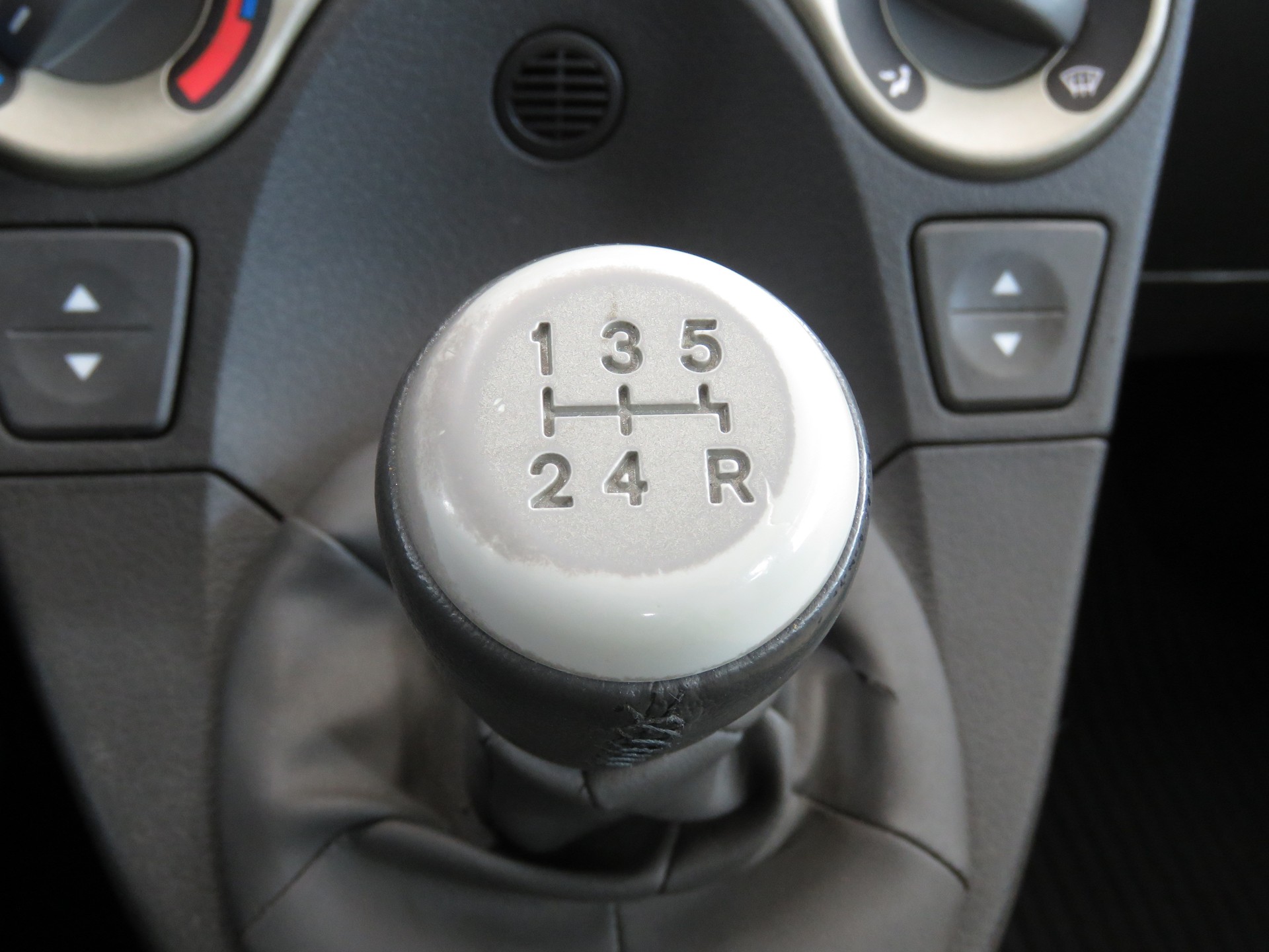 FIAT Panda 1.3 16V JTD Cross 4x4-image-17