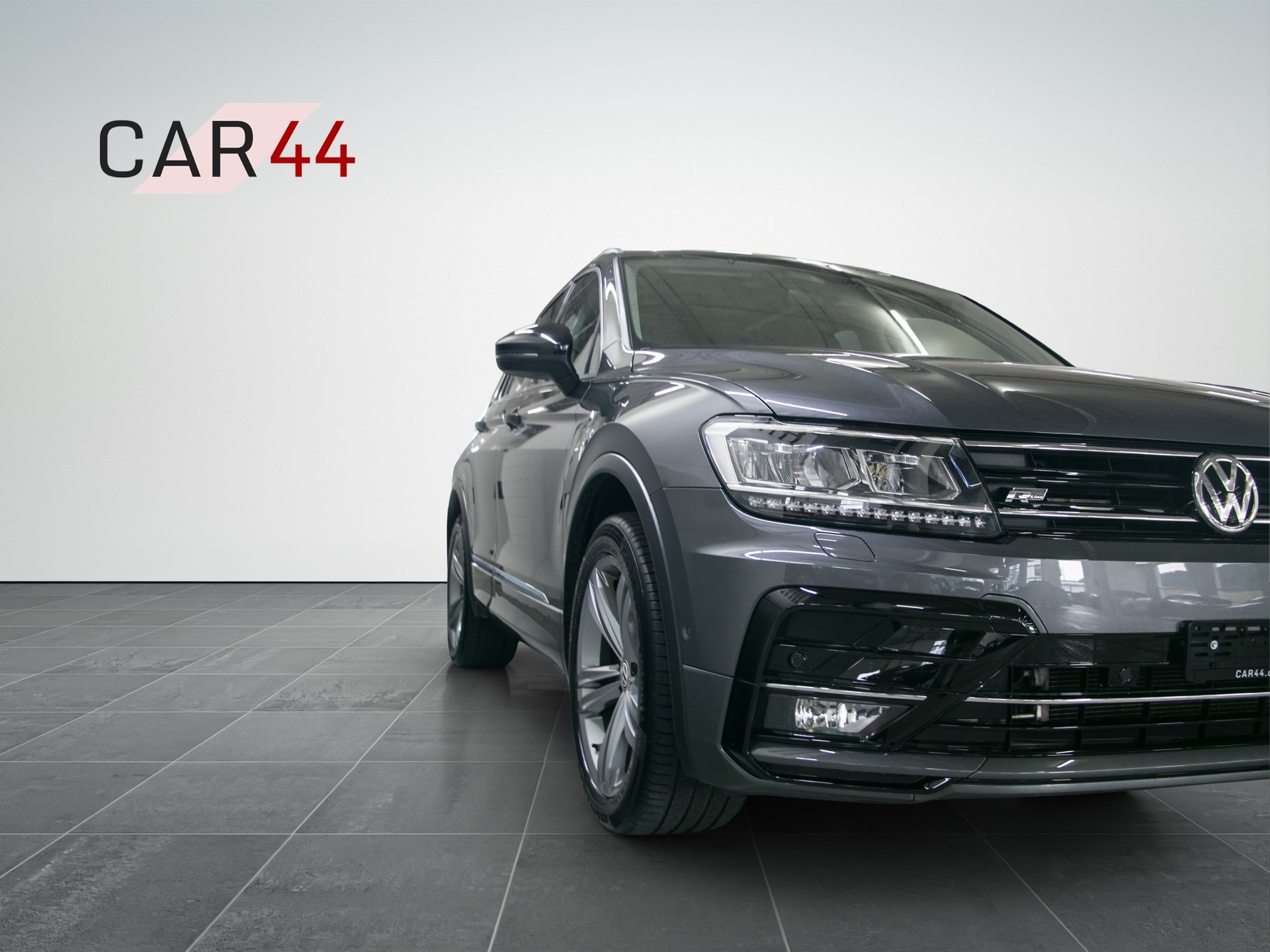 VW Tiguan 2.0 TDI SCR R-Line 4Motion DSG-image-15