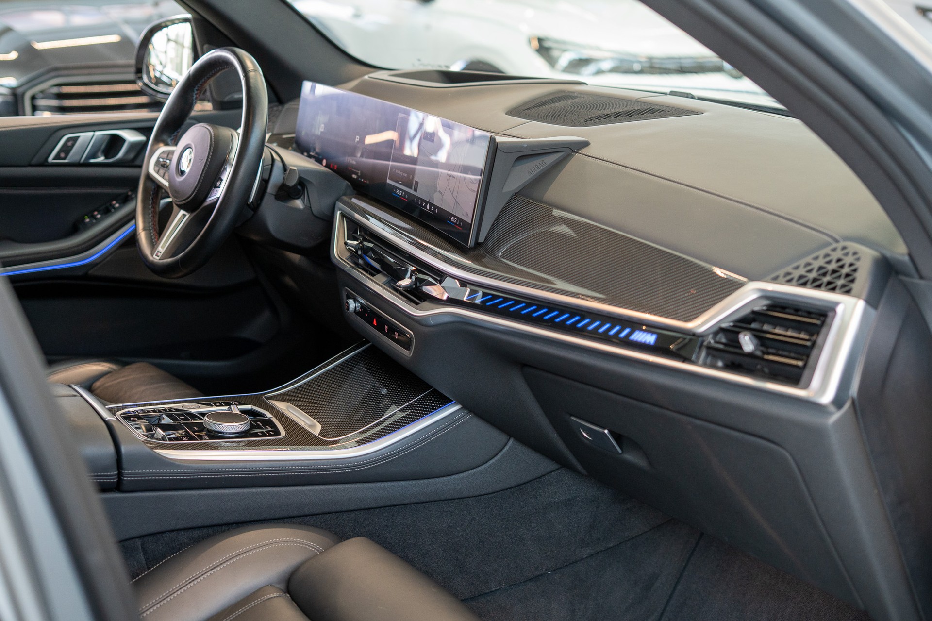 BMW X5 48V M60i xDrive M Sport Pro / Panorama-Schiebdach / Head-Up Display / Harman Kardon-image-15