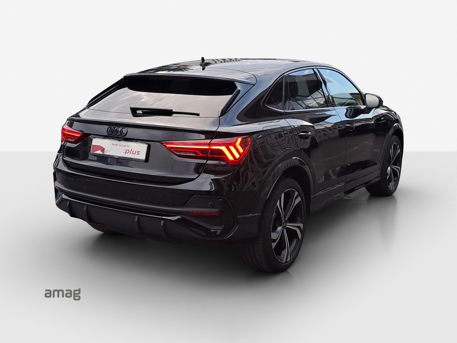 AUDI Q3 Sportback 35 TFSI S line Attraction S-tronic-image-4