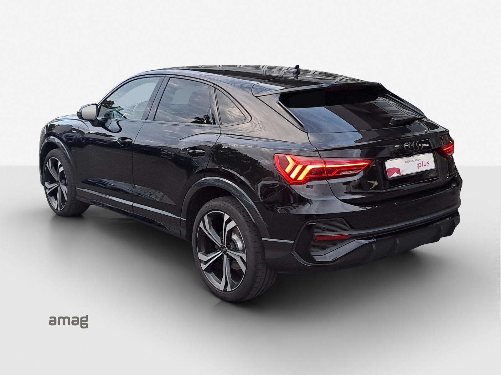 AUDI Q3 Sportback 35 TFSI S line Attraction S-tronic-image-2