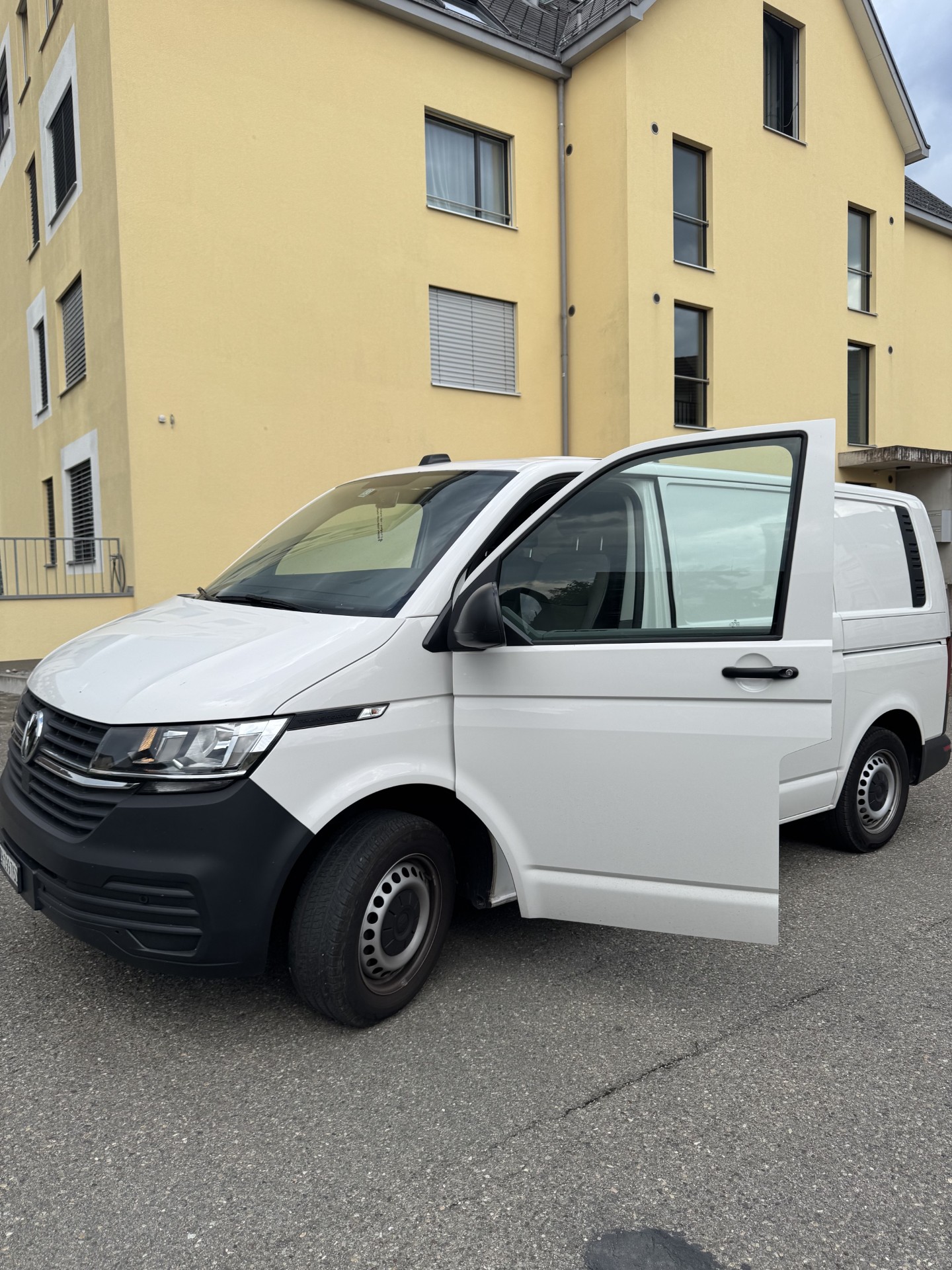 VW 2.0 TDI 110 Entry-image-0